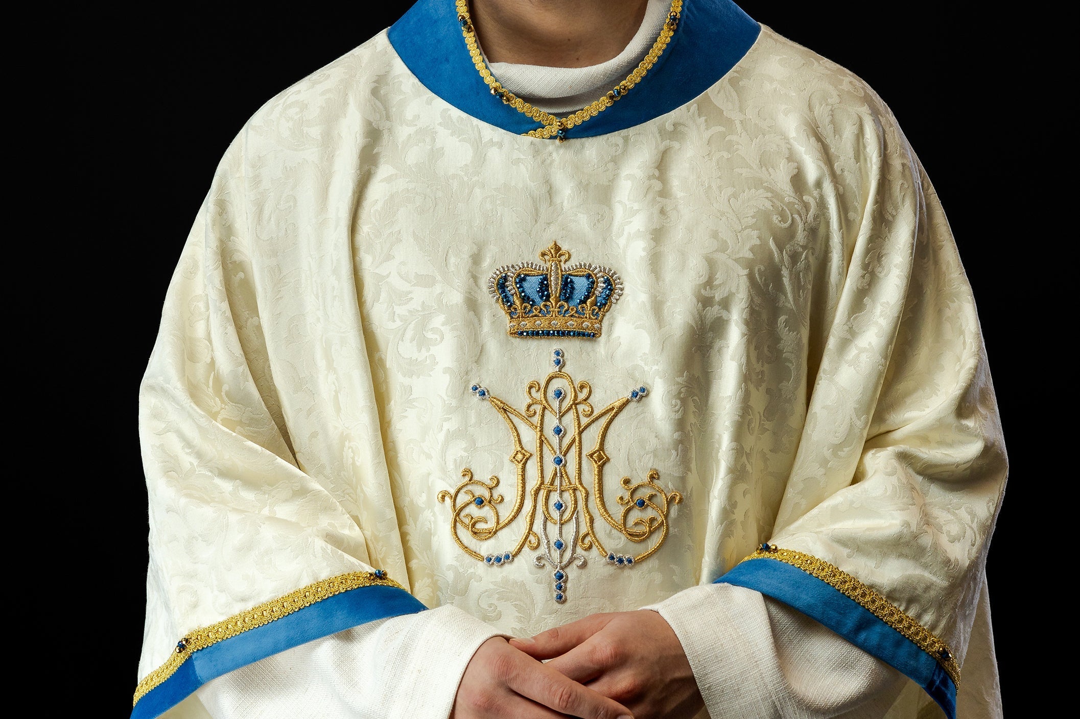 Marian Feasts – Liturgical Calendar and Guidelines: A Comprehensive Guide - CHASUBLES.COM