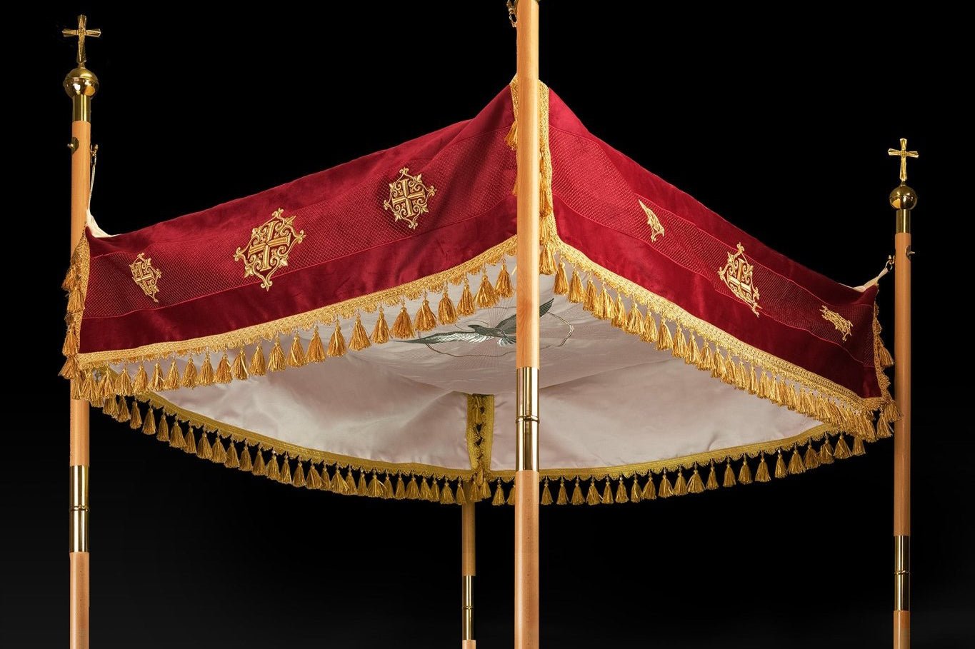 Sermon for Corpus Christi - The Meaning of the Eucharist and the Procession - CHASUBLES.COM