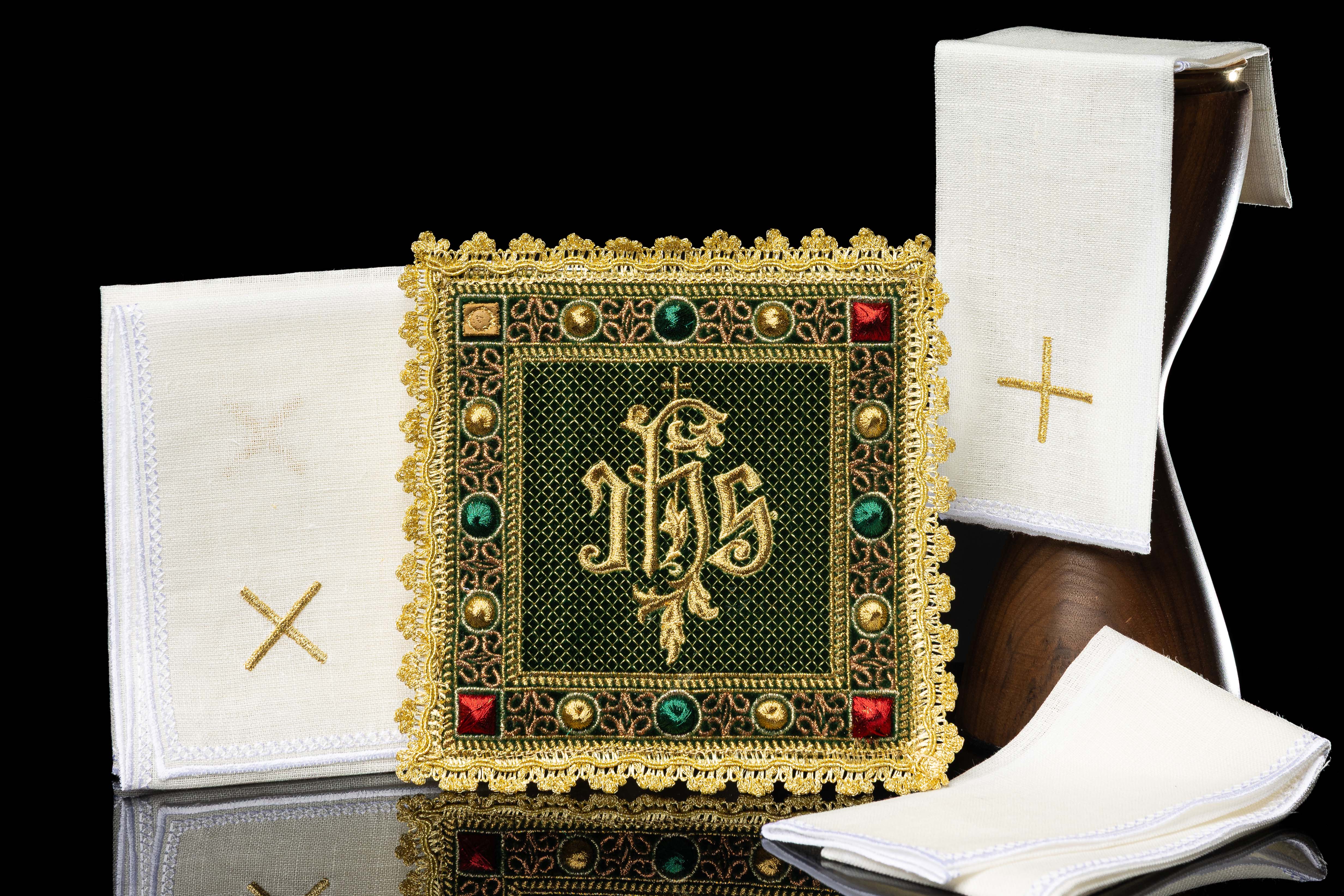 Sermons for Youth: Speaking the Language of Today's Generation - CHASUBLES.COM