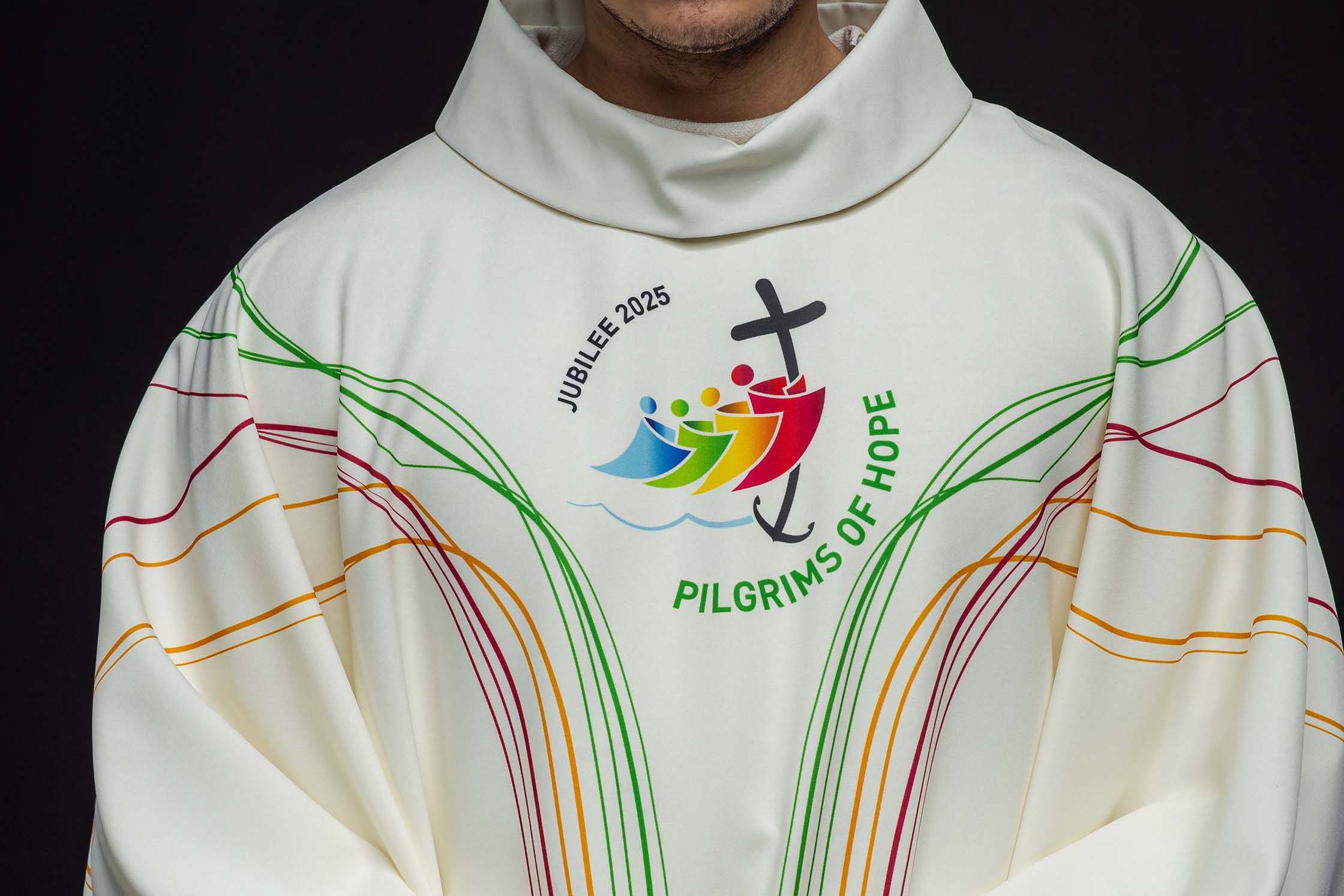 Vestments for Jubilee Celebrations – What to Choose? - CHASUBLES.COM