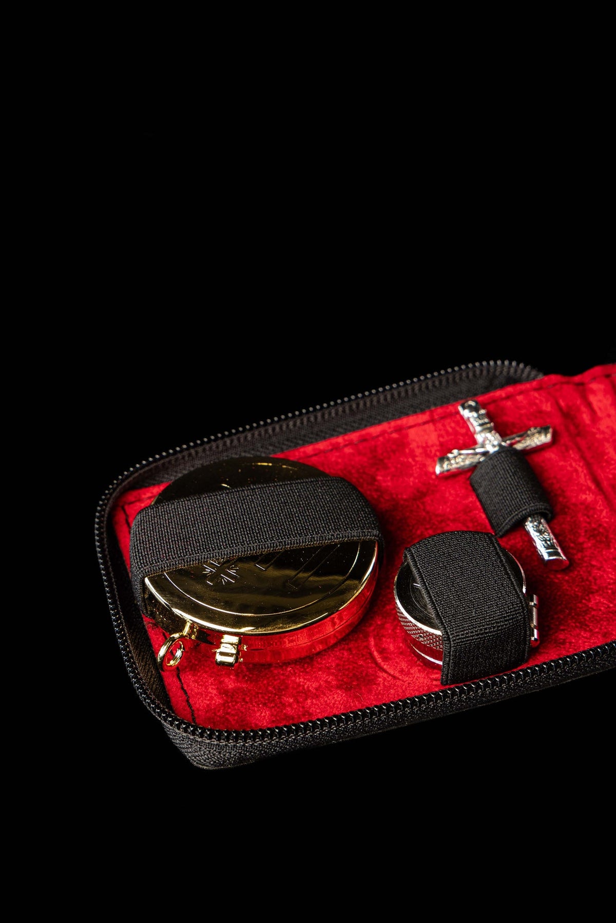 Burse with Liturgical Accessories in a Hard Case