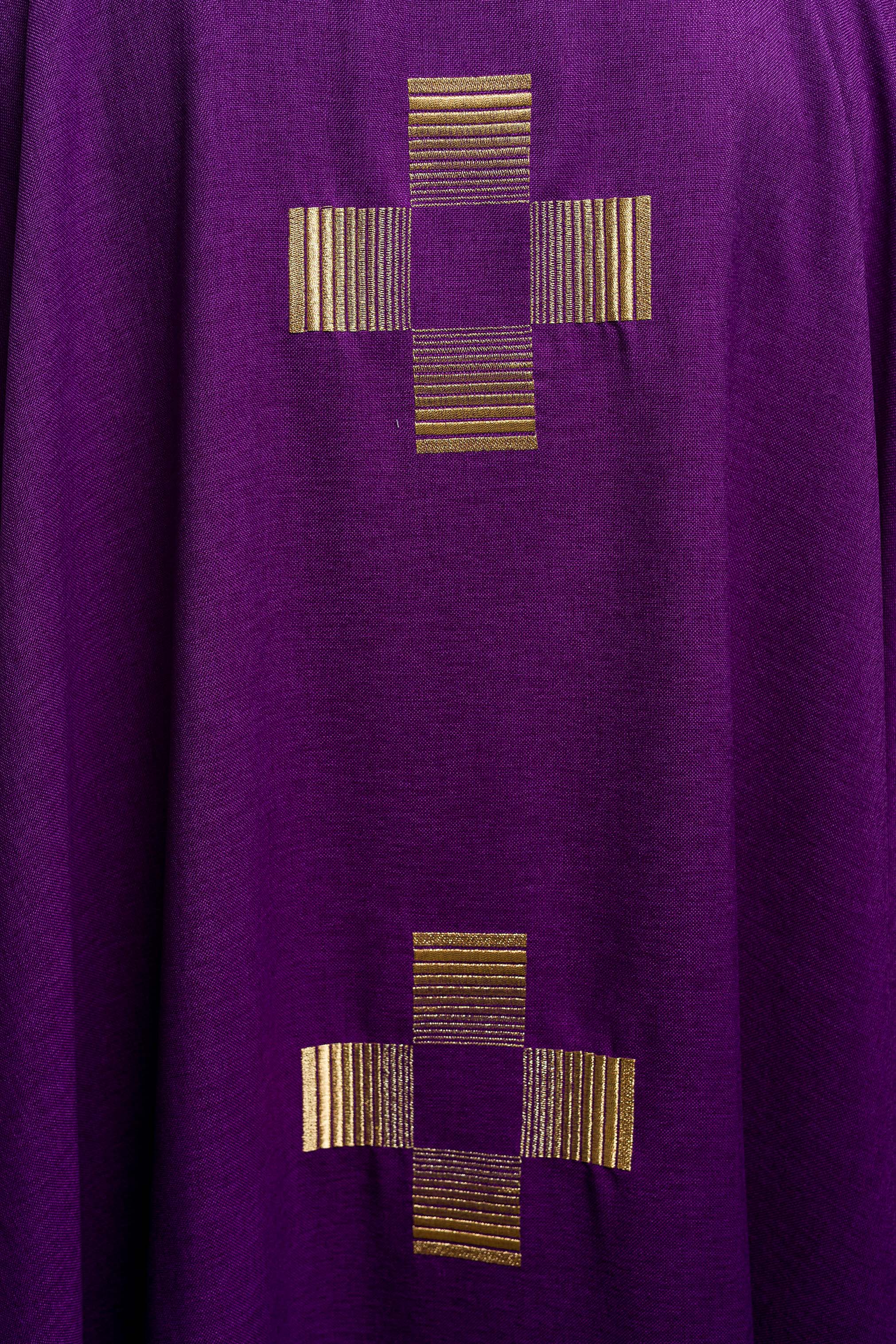 Chasuble with embroidered Crosses in purple