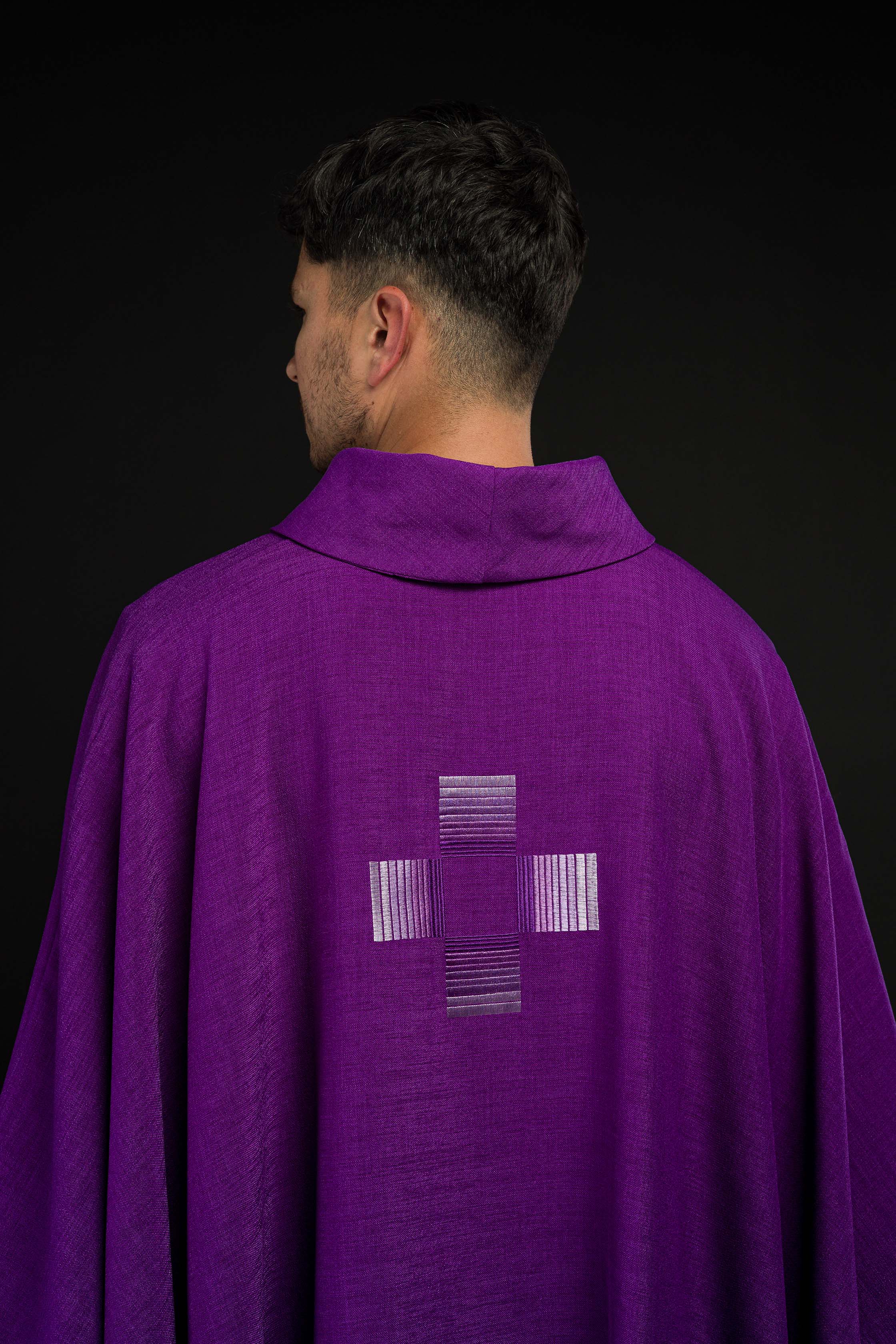 Purple chasuble with embroidered crosses - CHASUBLES.COM
