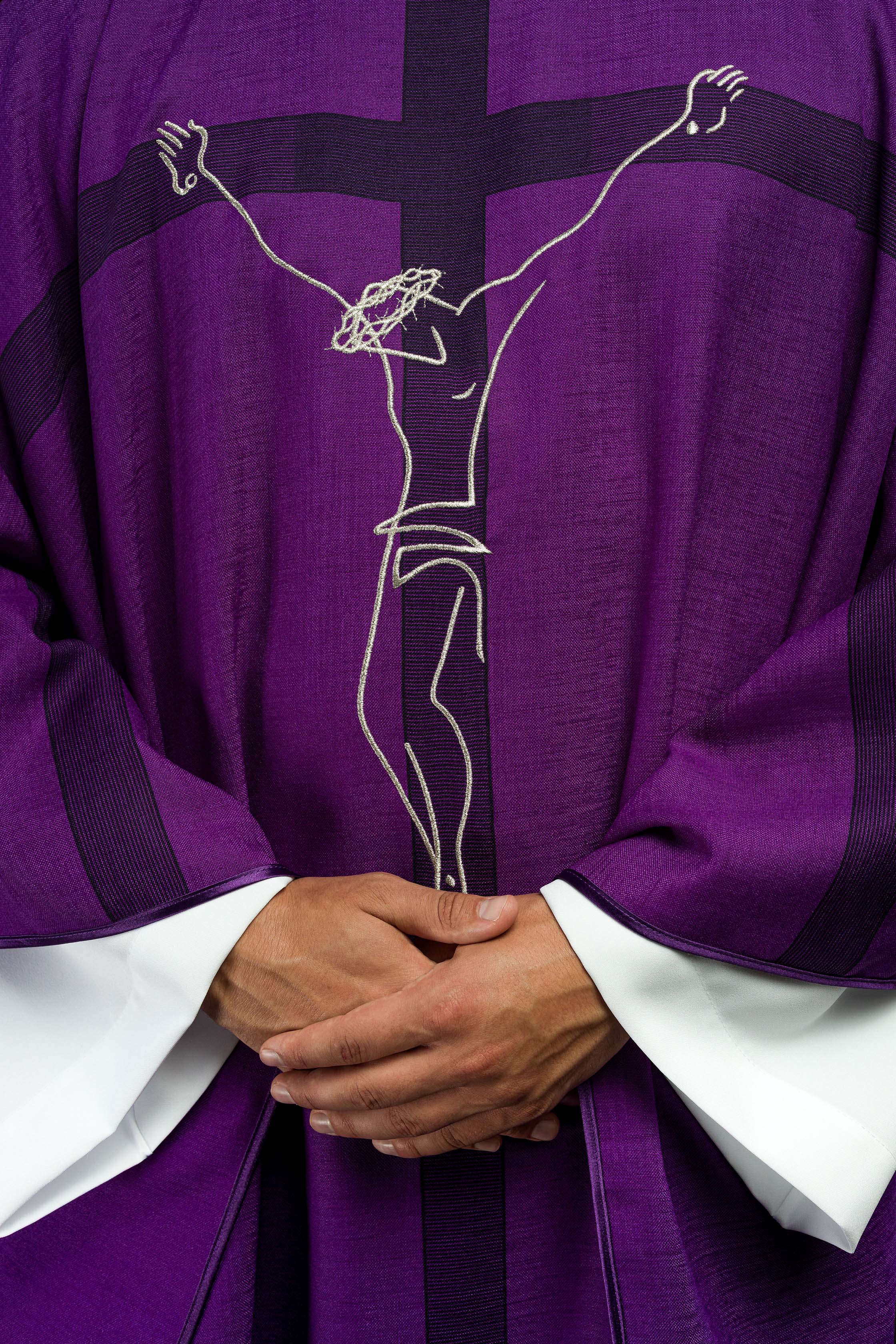 Chasuble with an icon of Jesus on the Cross in purple - CHASUBLES.COM