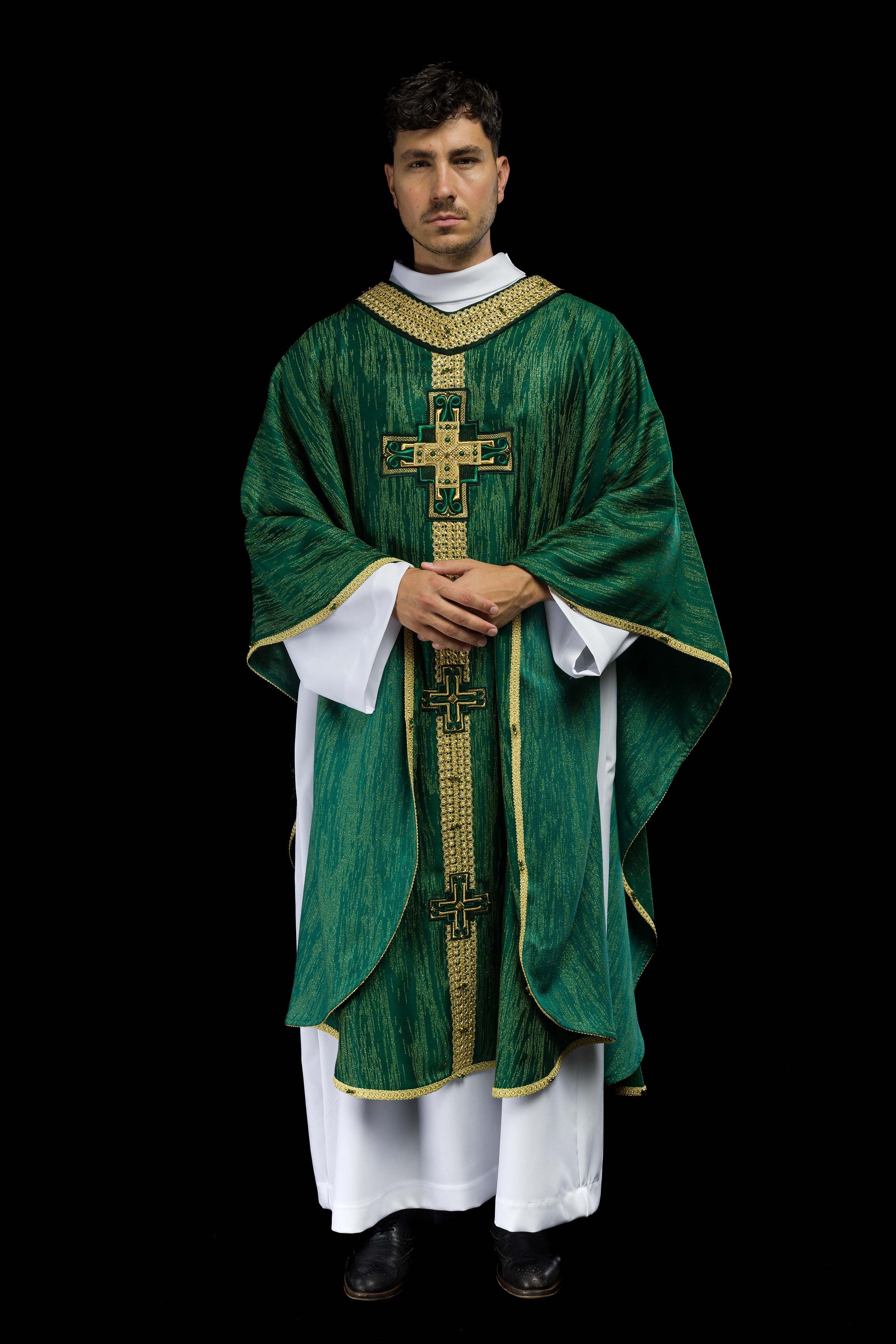 Handmade chasuble with natural stones Handmade 7015 Green - CHASUBLES.COM