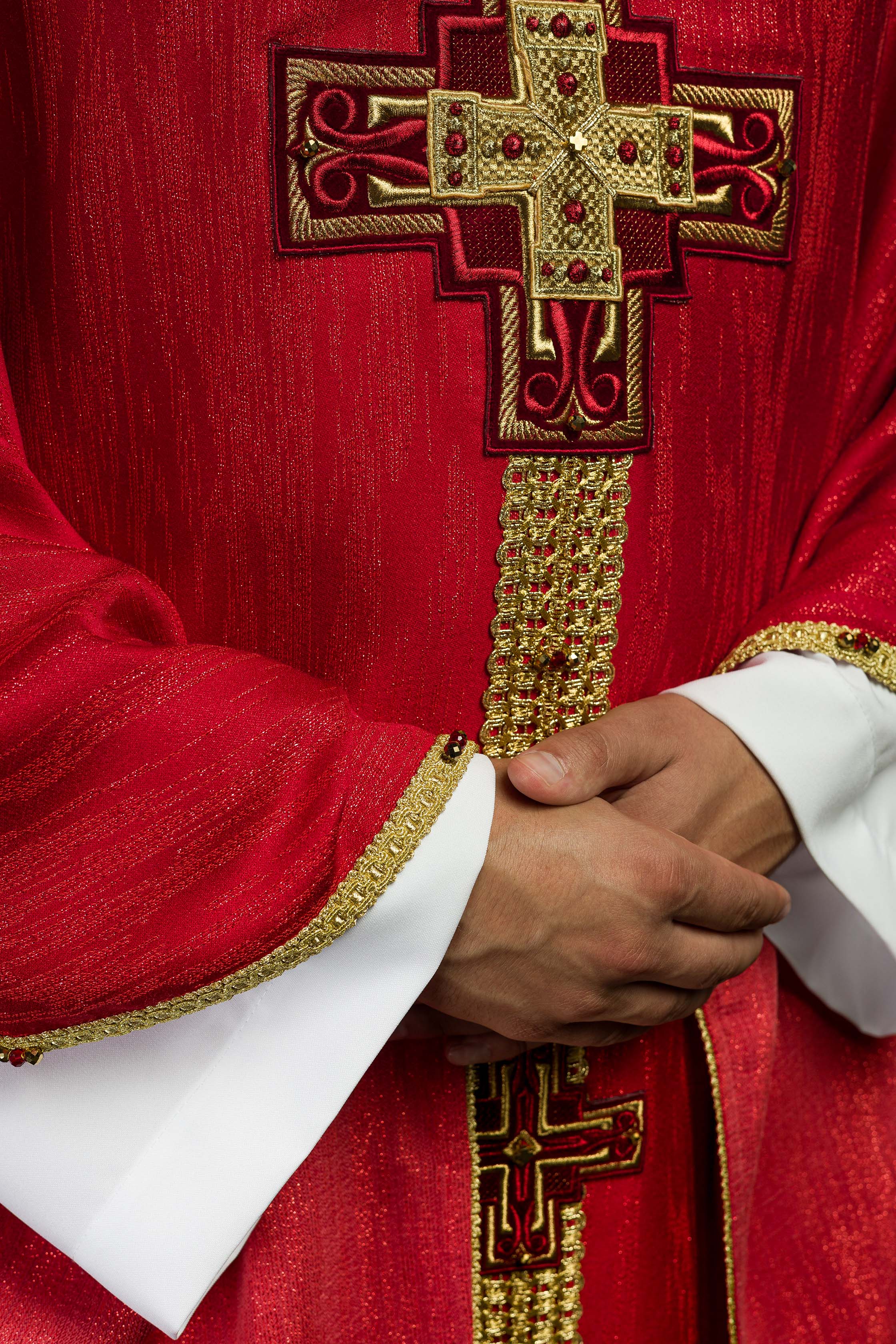 Handmade chasuble with natural stones Handmade 7015 Red - CHASUBLES.COM