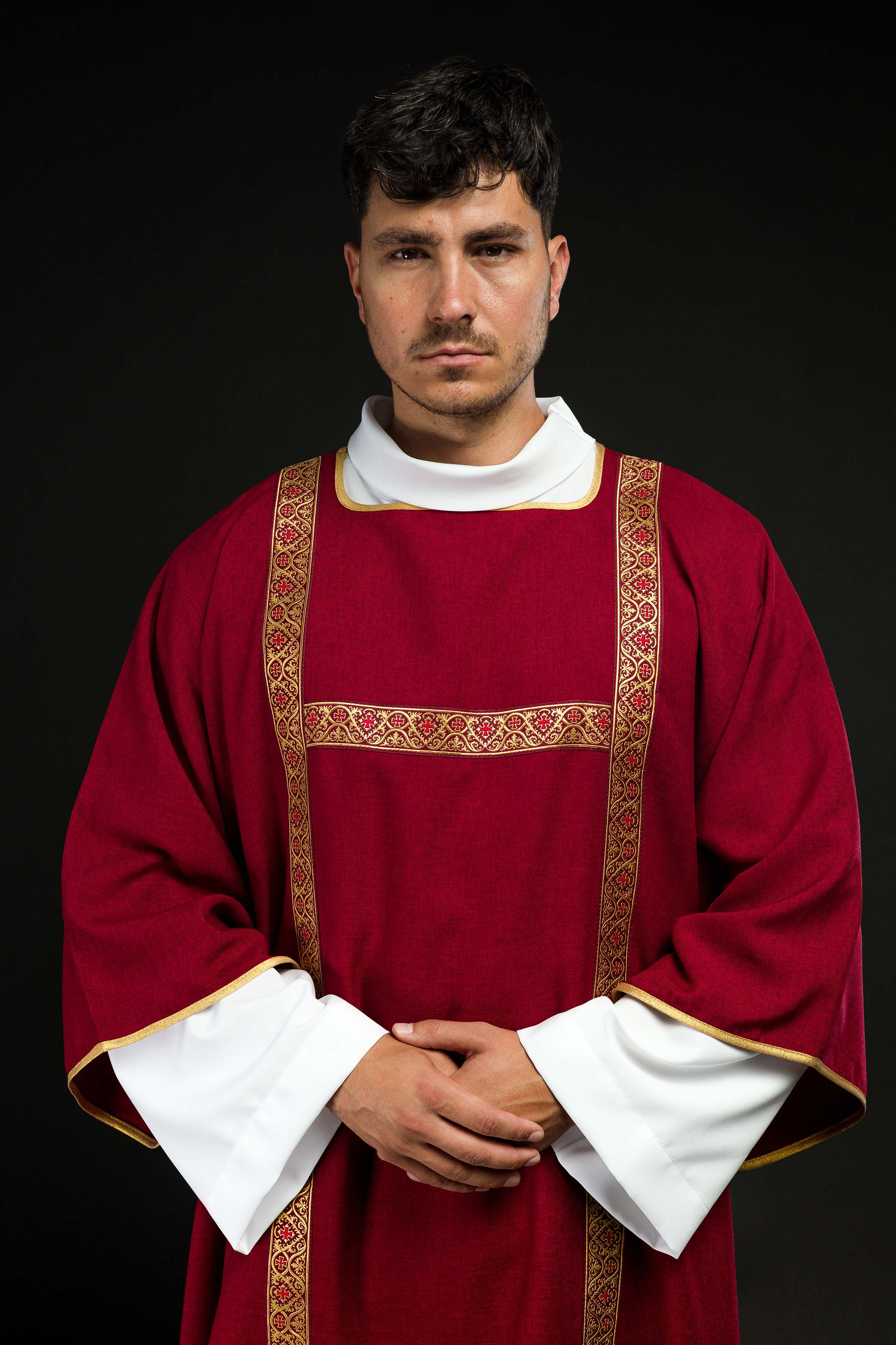 Red dalmatic decorated with gold jacquard ribbons - CHASUBLES.COM