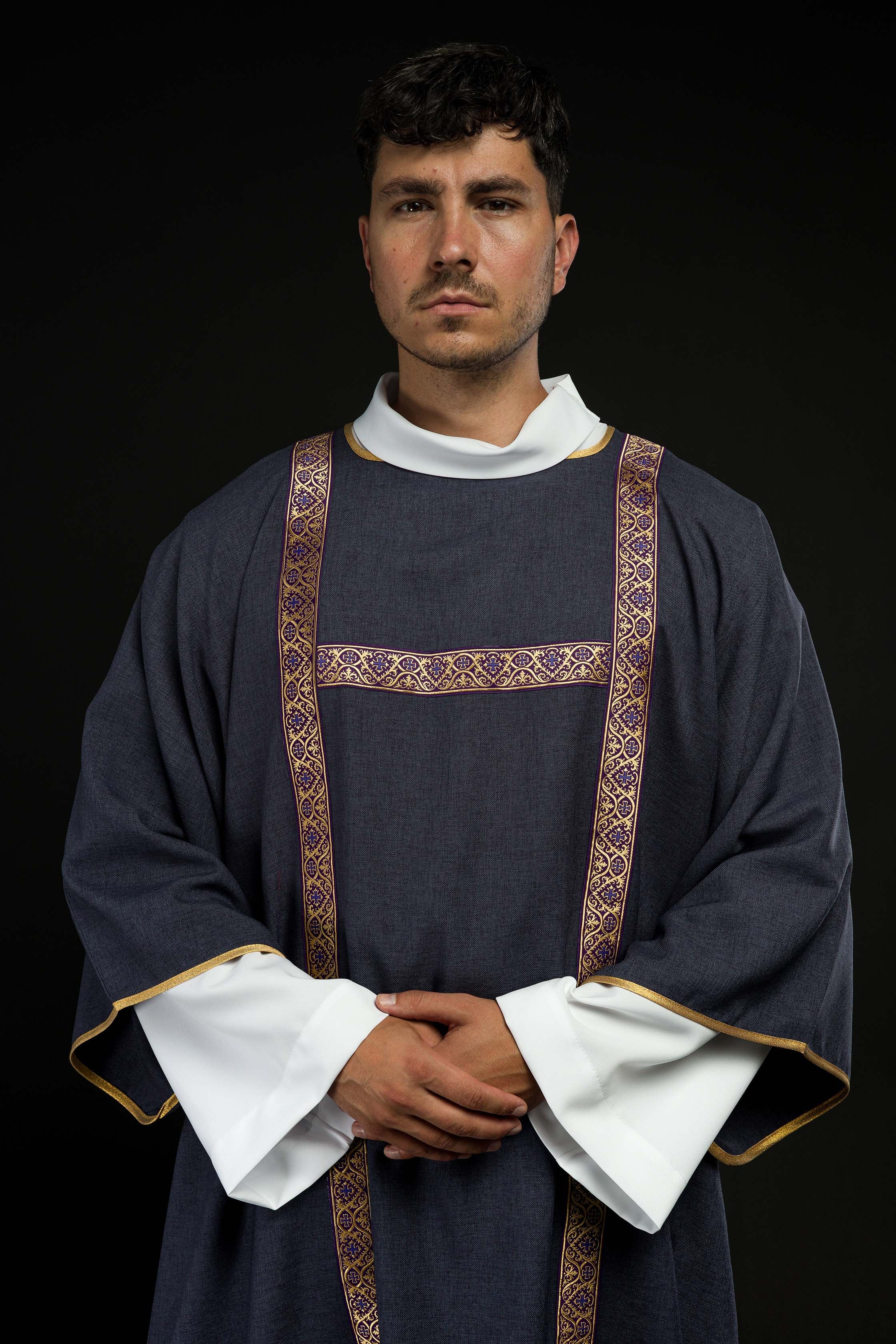 Purple dalmatic decorated with gold jacquard ribbons - CHASUBLES.COM