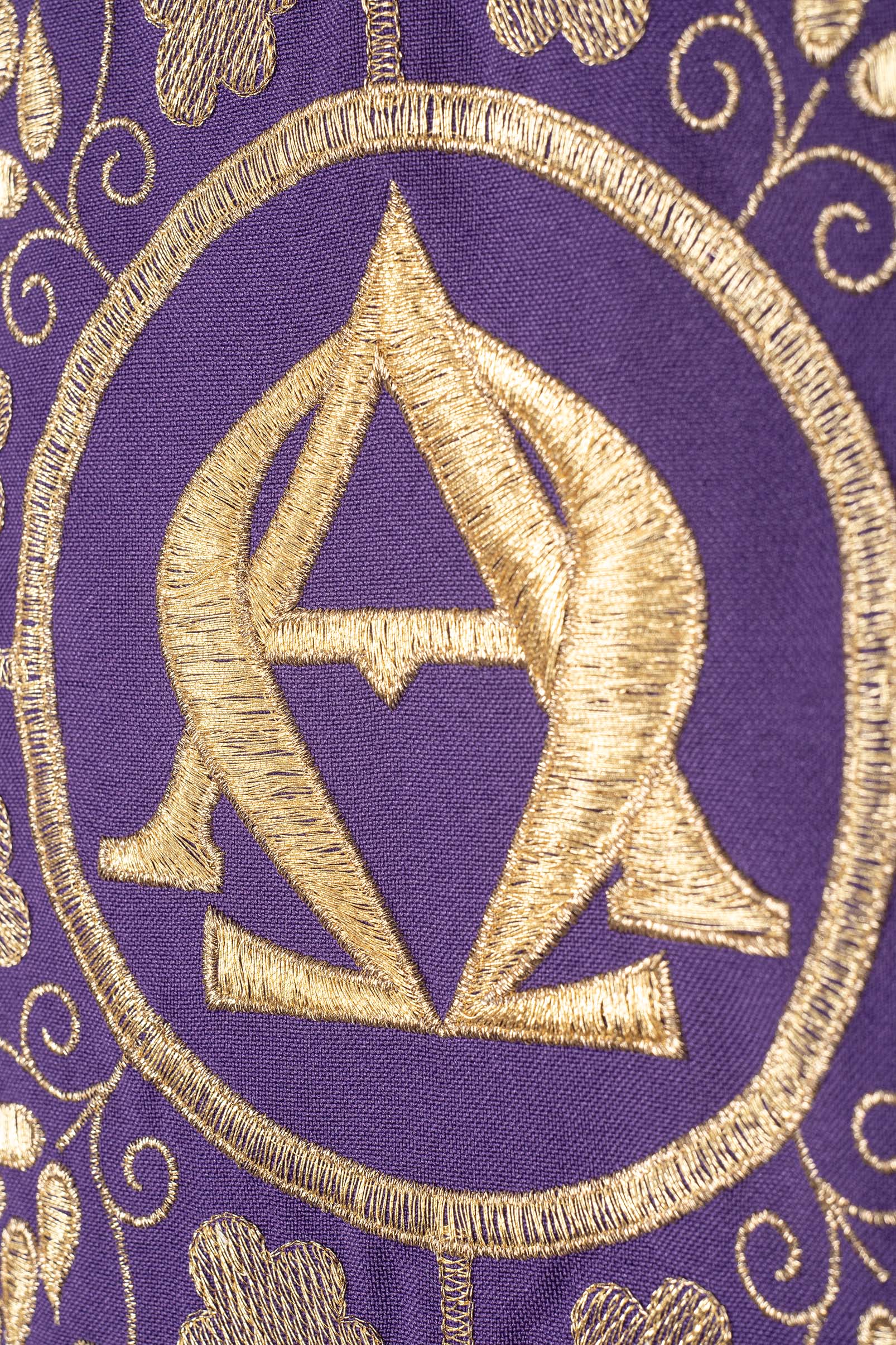 Embroidered purple chasuble with Alpha and Omega symbols and wheat motifs - CHASUBLES.COM