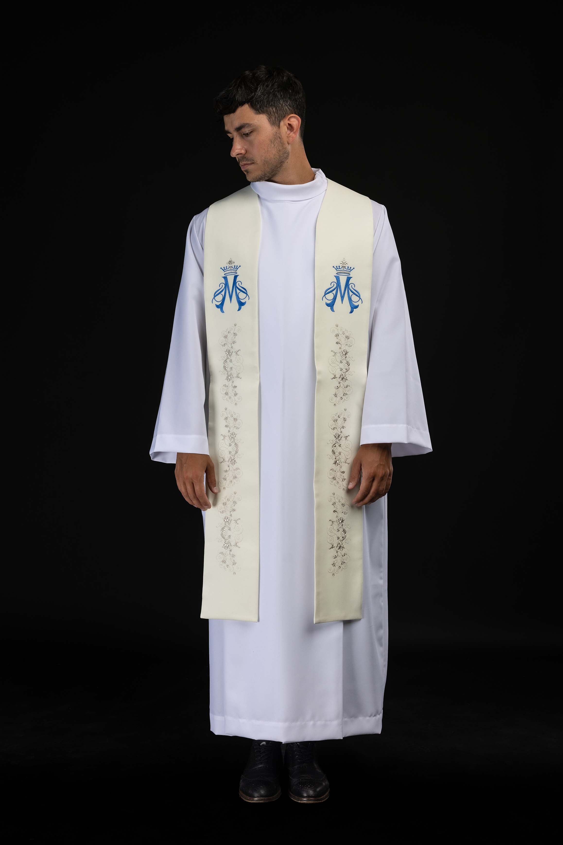 Embroidered Marian stole ecru