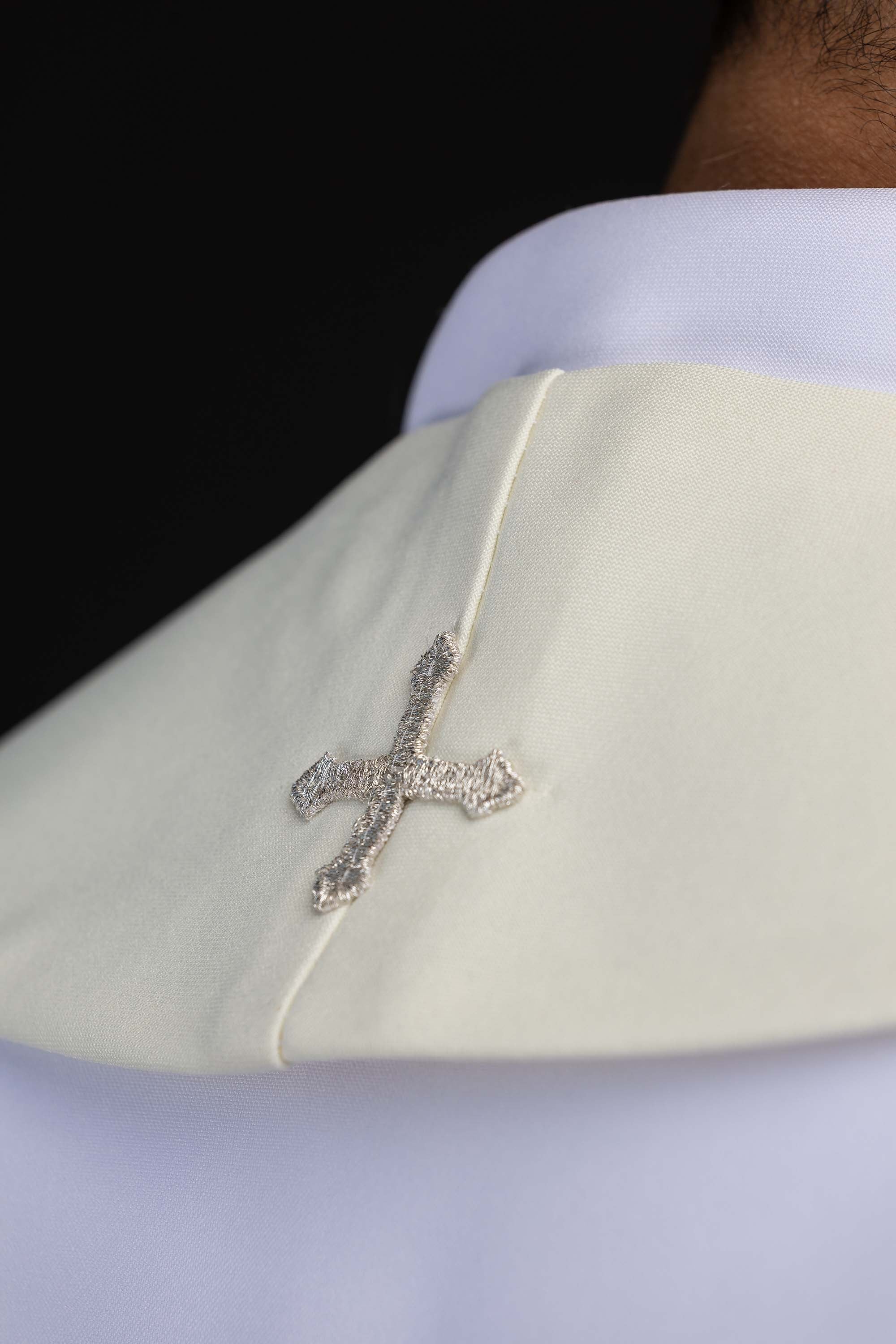 Embroidered Marian stole ecru