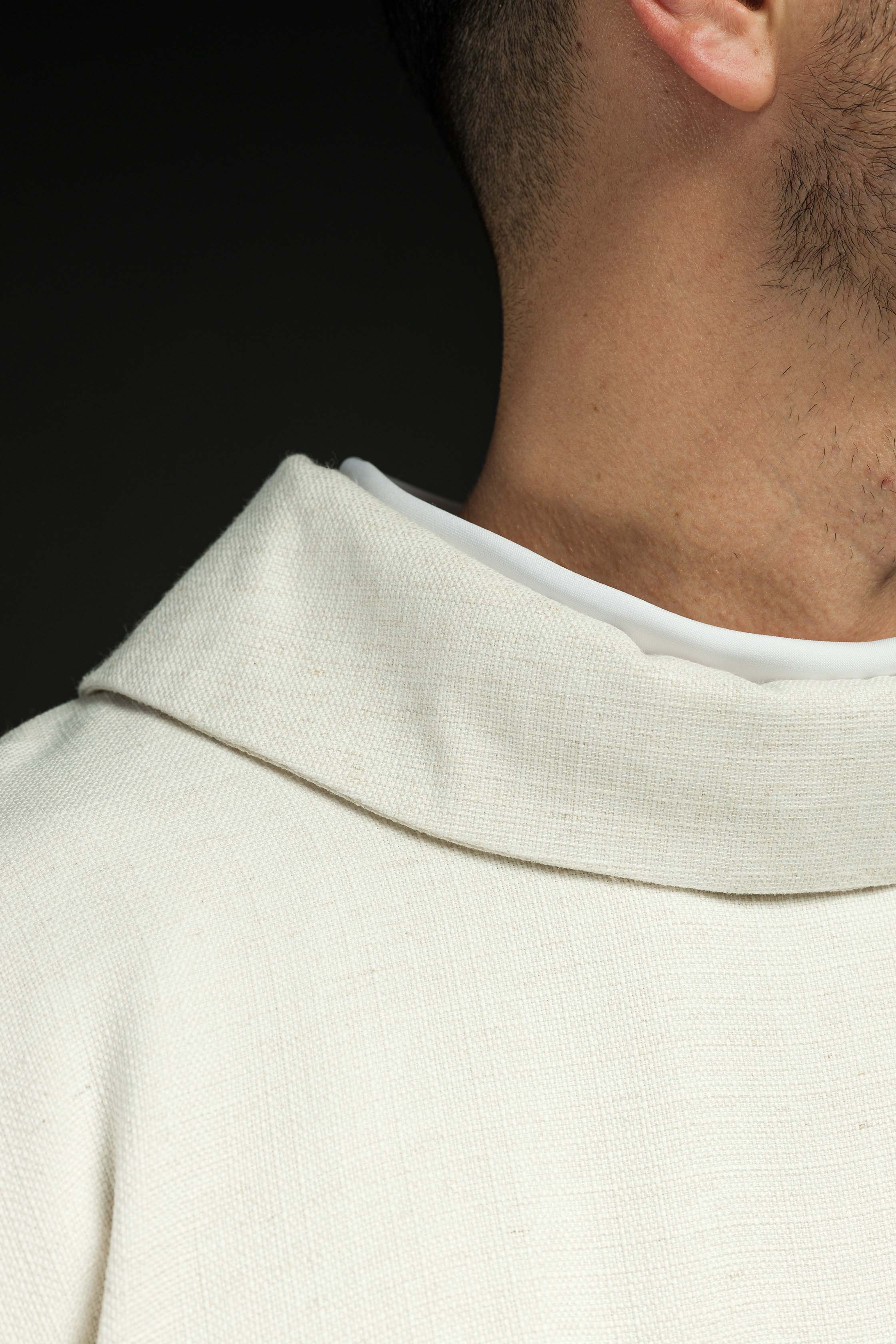 Chasuble embroidered with Lamb symbol in ecru