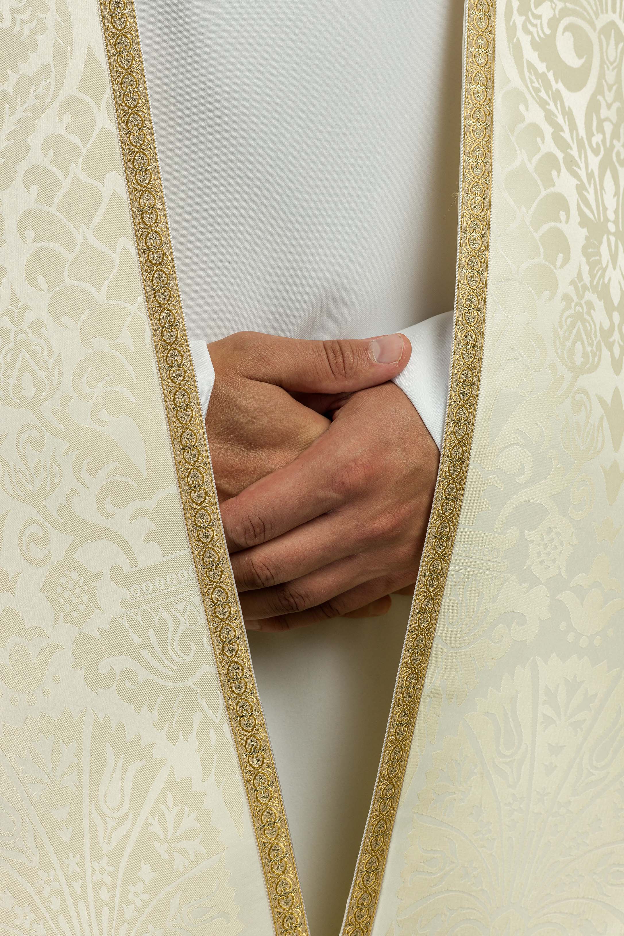 Smooth Ecru Jacquard Roman Cope - CHASUBLES.COM