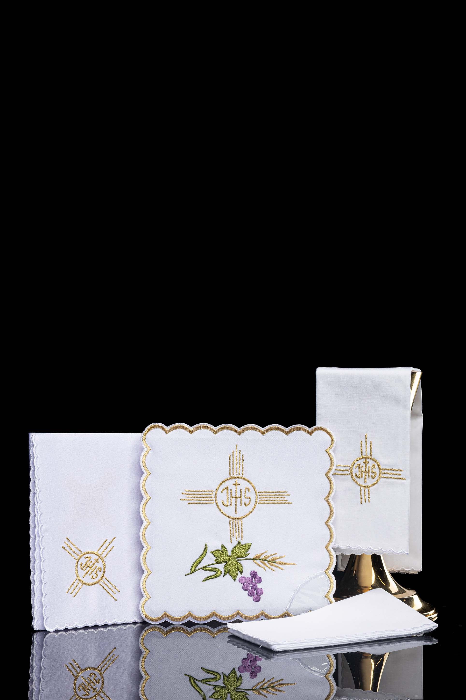 Chalice Linens with Cross Motif