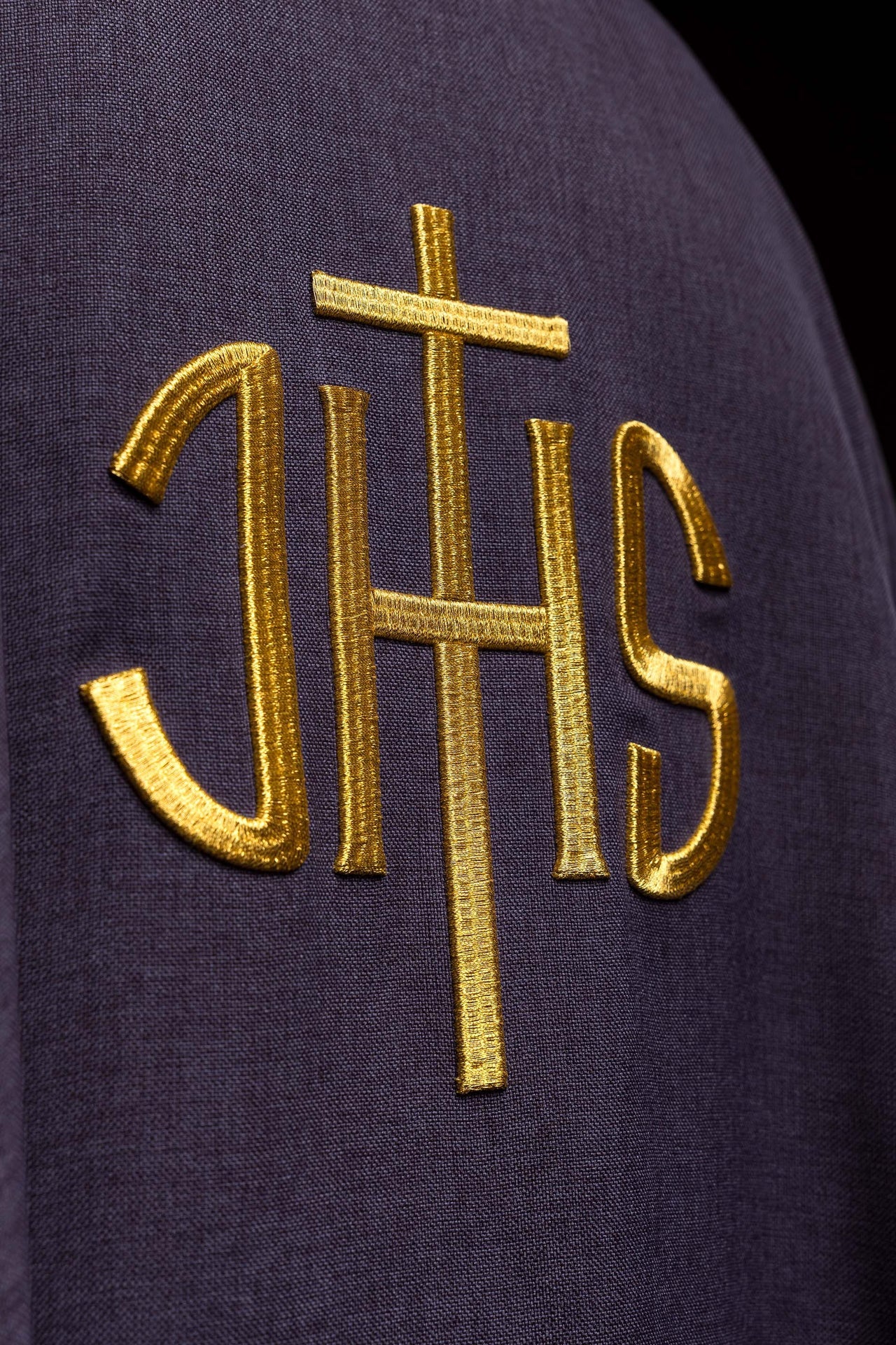 Purple liturgical chasuble with gold IHS embroidery - CHASUBLES.COM