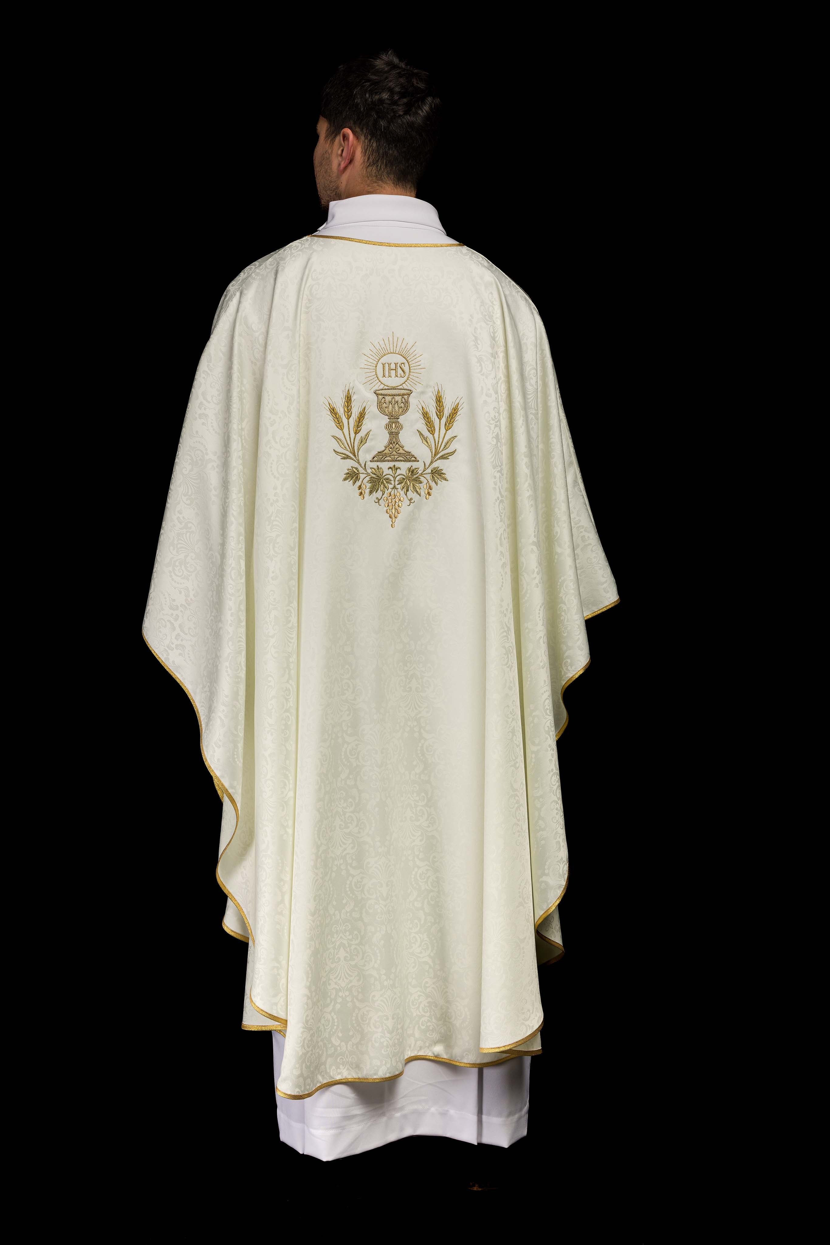 Ecru Liturgical Chasuble with Embroidered Chalice and Host on Jacquard Fabric - CHASUBLES.COM
