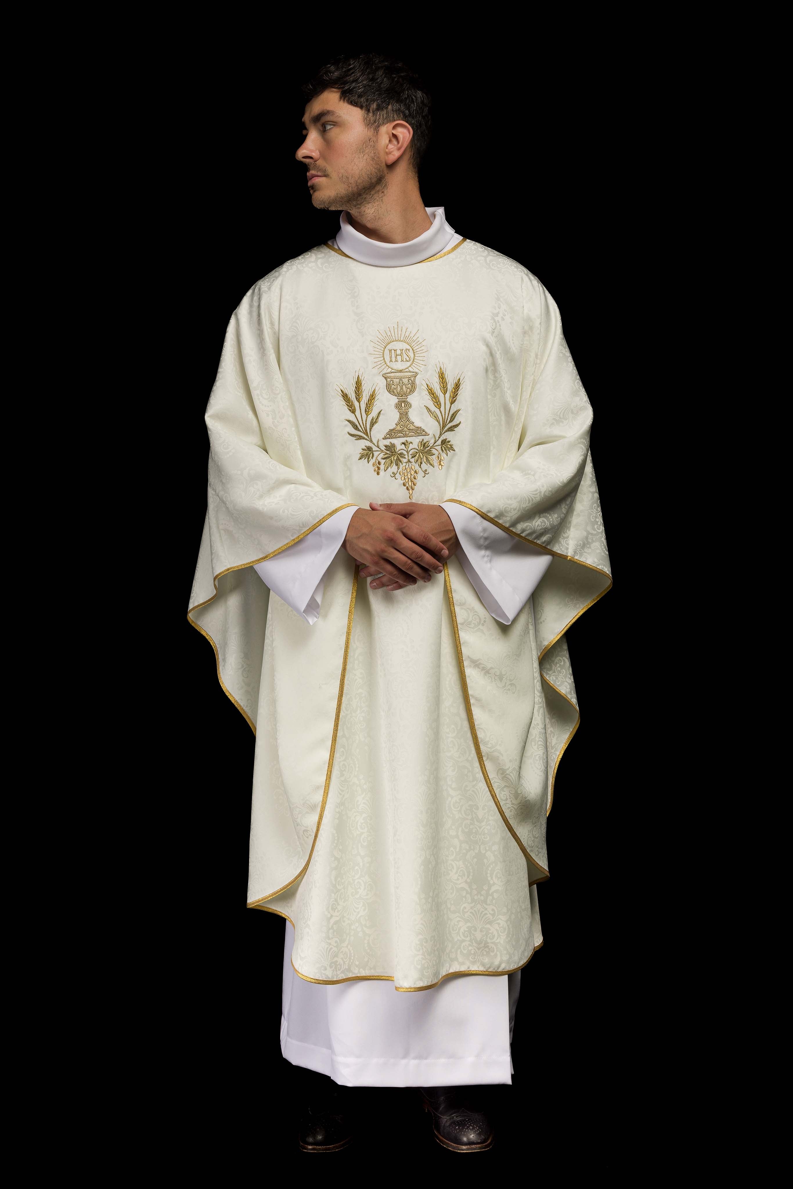 Ecru Liturgical Chasuble with Embroidered Chalice and Host on Jacquard Fabric - CHASUBLES.COM