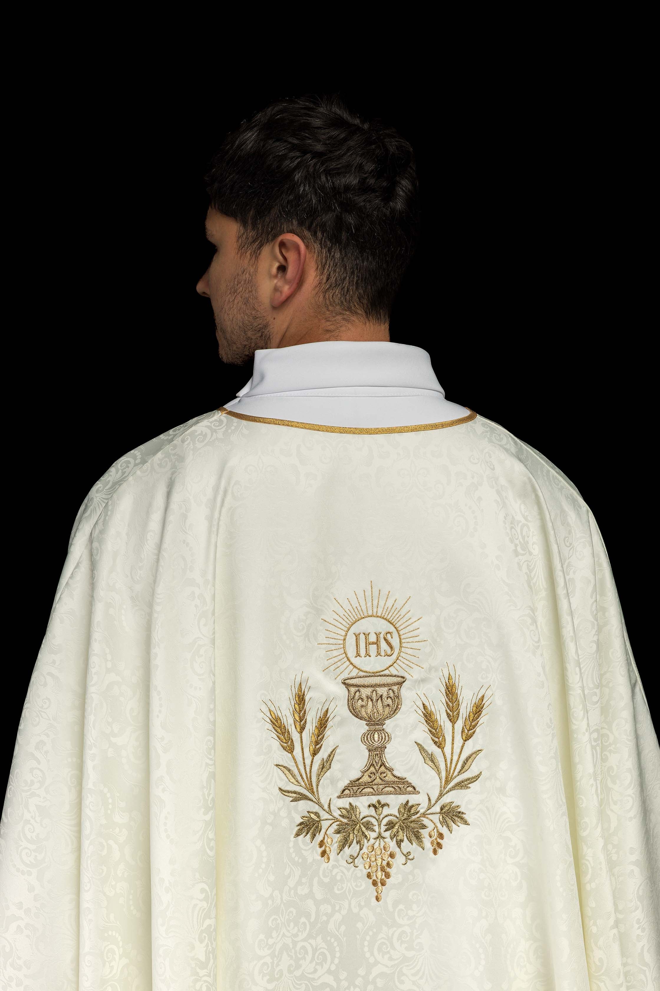 Ecru Liturgical Chasuble with Embroidered Chalice and Host on Jacquard Fabric - CHASUBLES.COM
