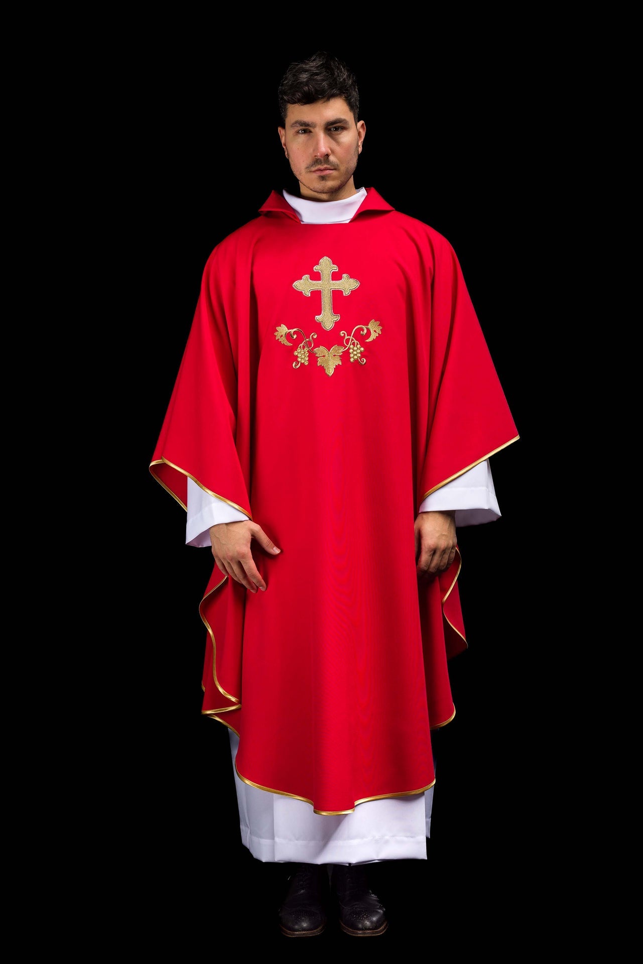 Embroidered chasuble with cross symbol and wide collar red