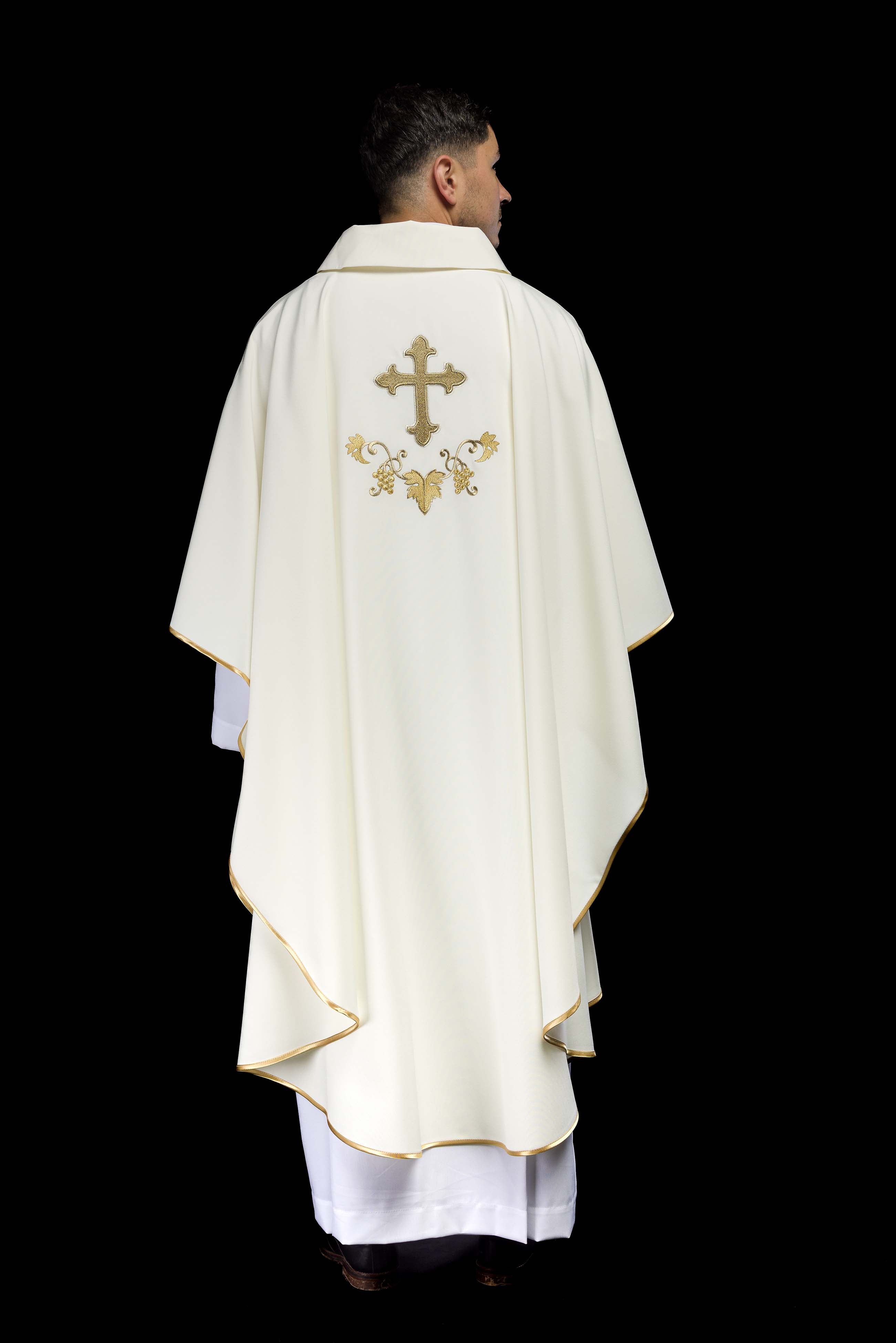 Chasuble with embroidered cross symbol and wide ecru collar