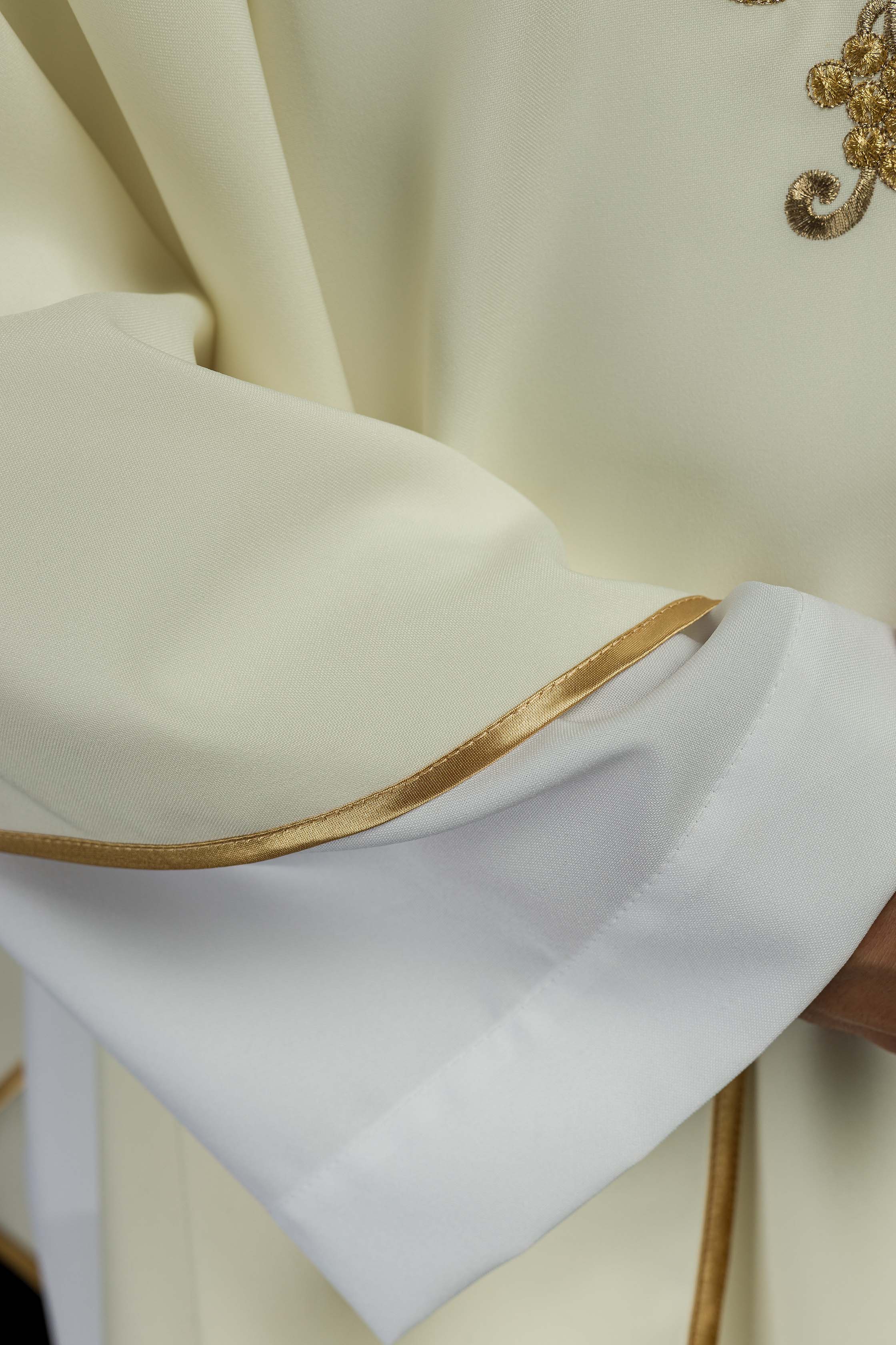 Chasuble with embroidered cross symbol and wide ecru collar