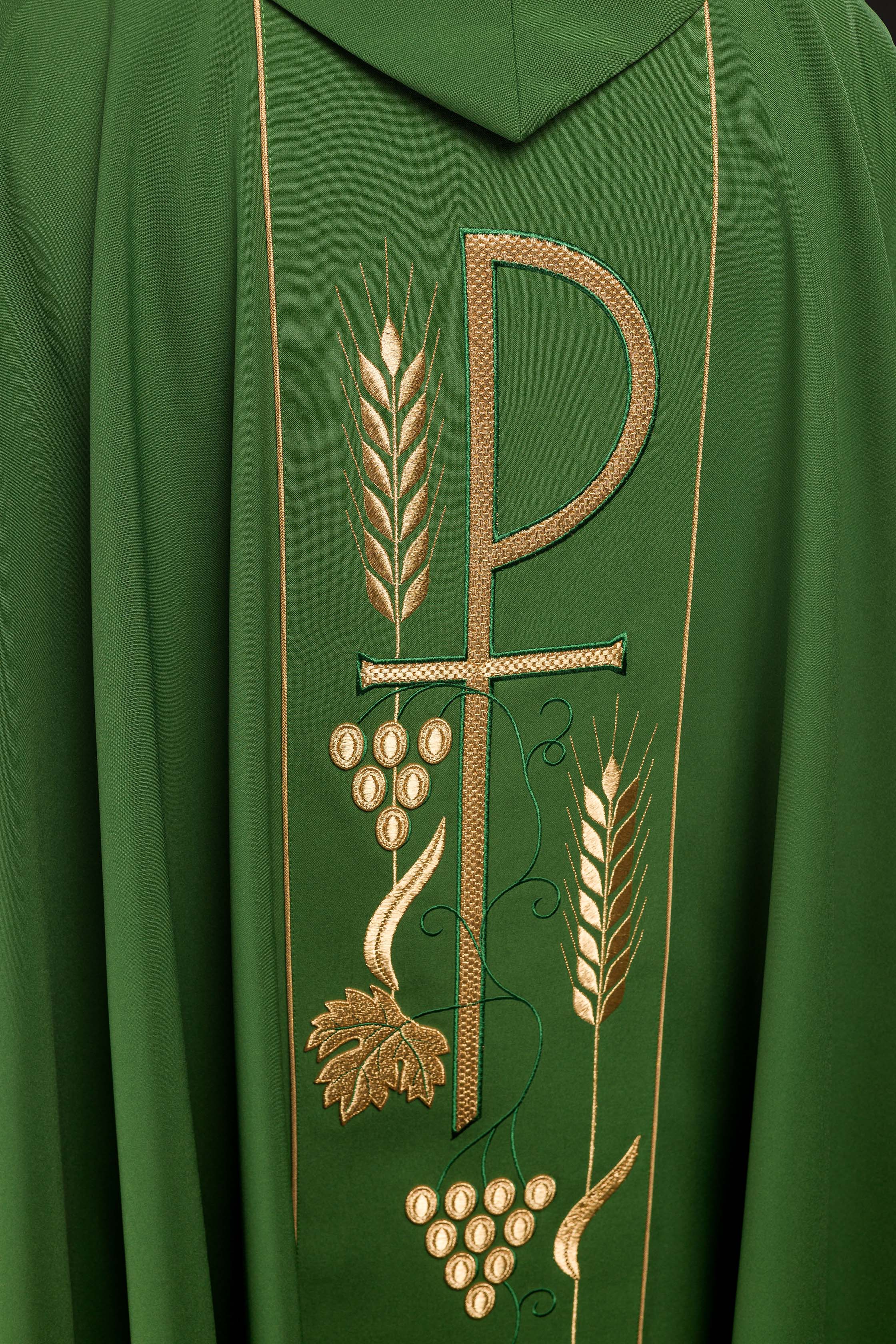Green chasuble embroidered with IHS Chalice pattern - CHASUBLES.COM