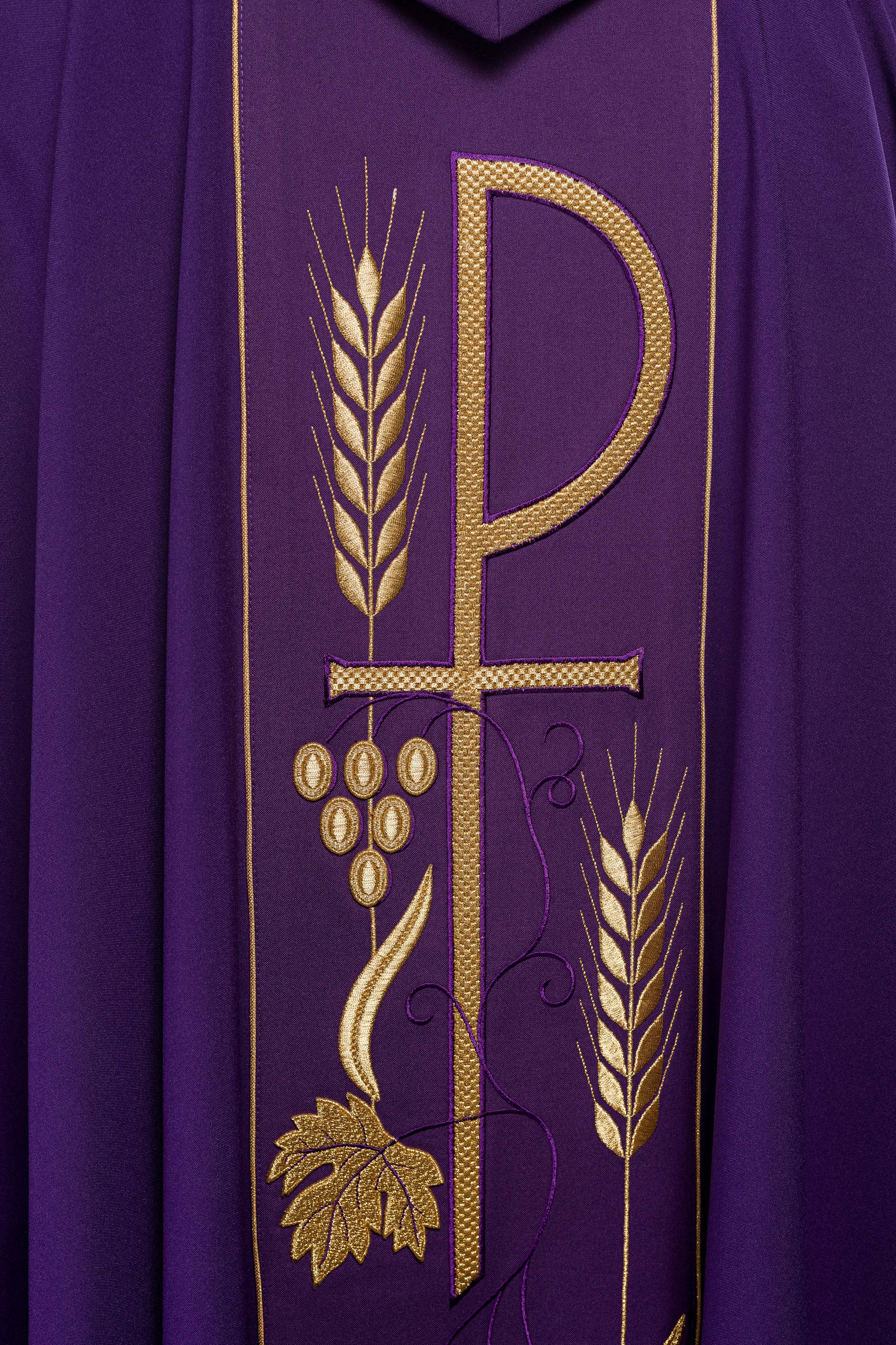 Purple chasuble embroidered with IHS Chalice pattern - CHASUBLES.COM