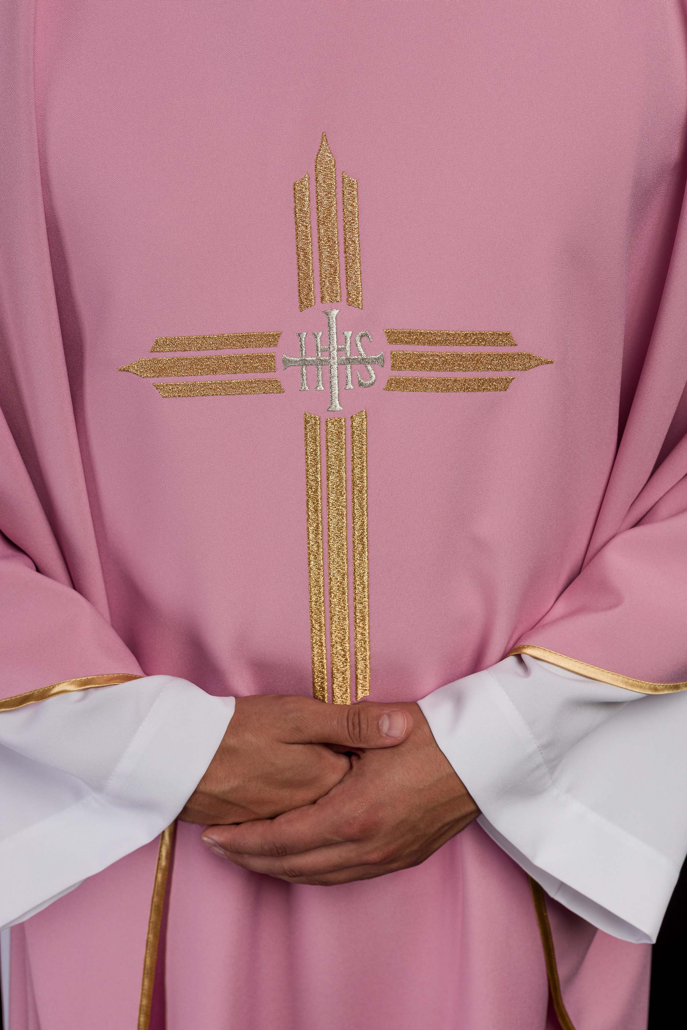Pink chasuble embroidered with the symbol of Cross IHS - CHASUBLES.COM
