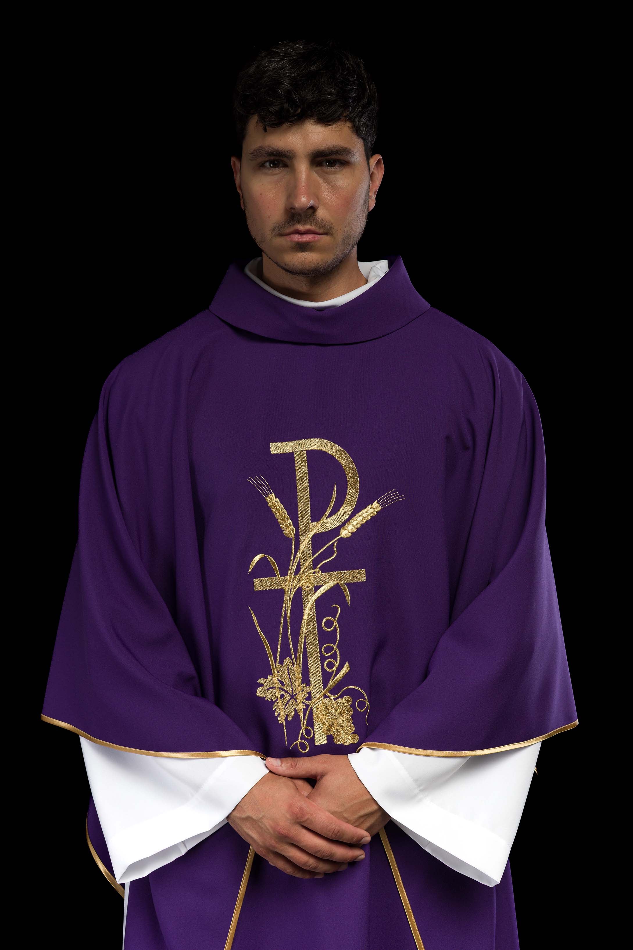 Purple chasuble with golden cross embroidery - CHASUBLES.COM