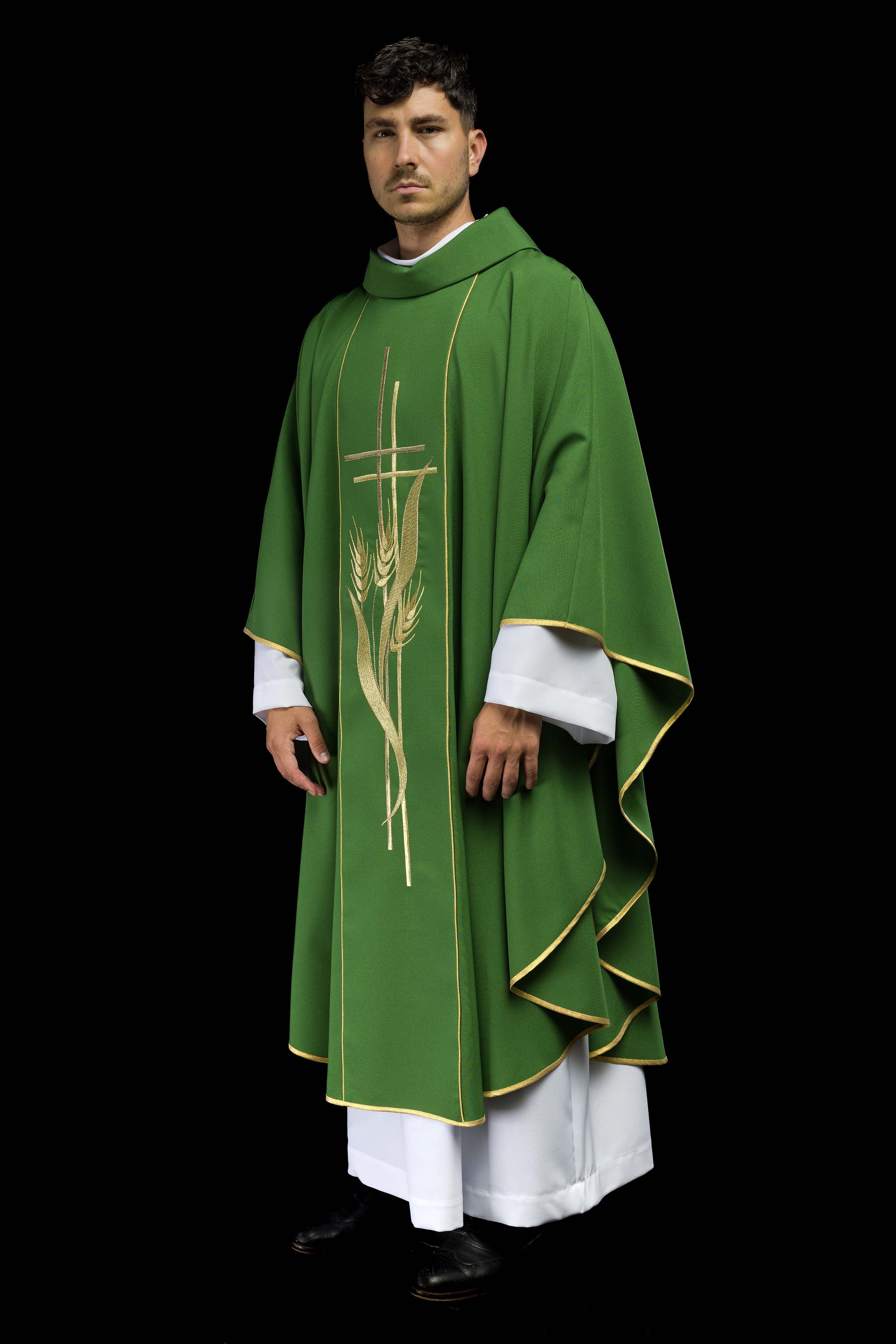 Green chasuble embroidered with motifs of cross and wheat - CHASUBLES.COM