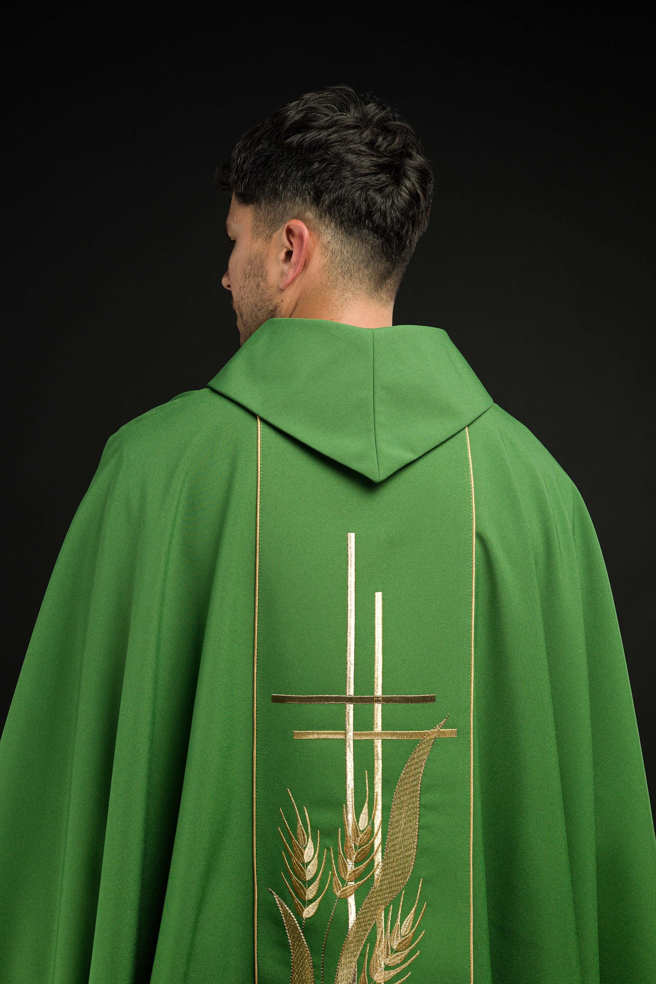 Green chasuble embroidered with motifs of cross and wheat - CHASUBLES.COM