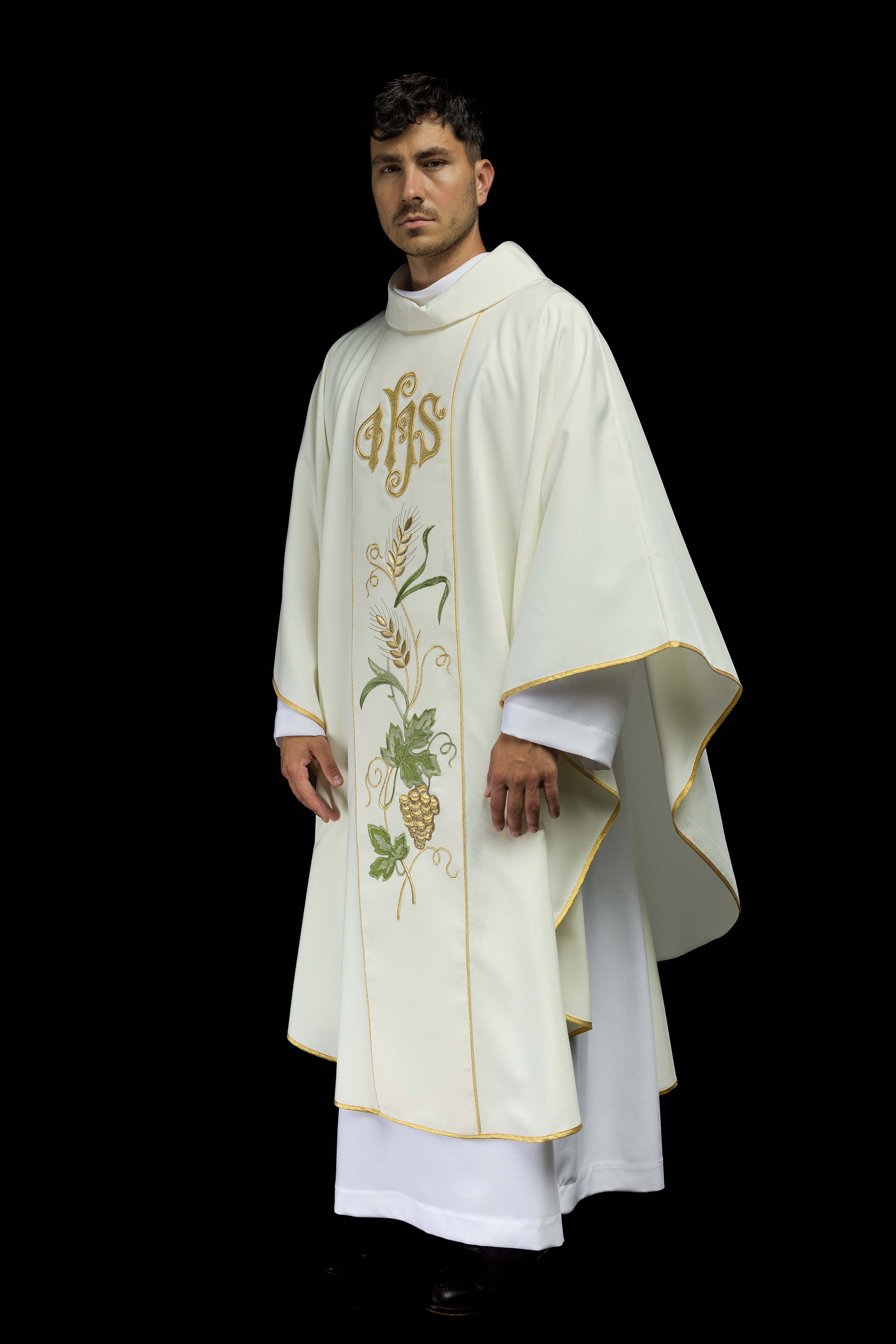 Ecru chasuble with IHS and grapes embroidery