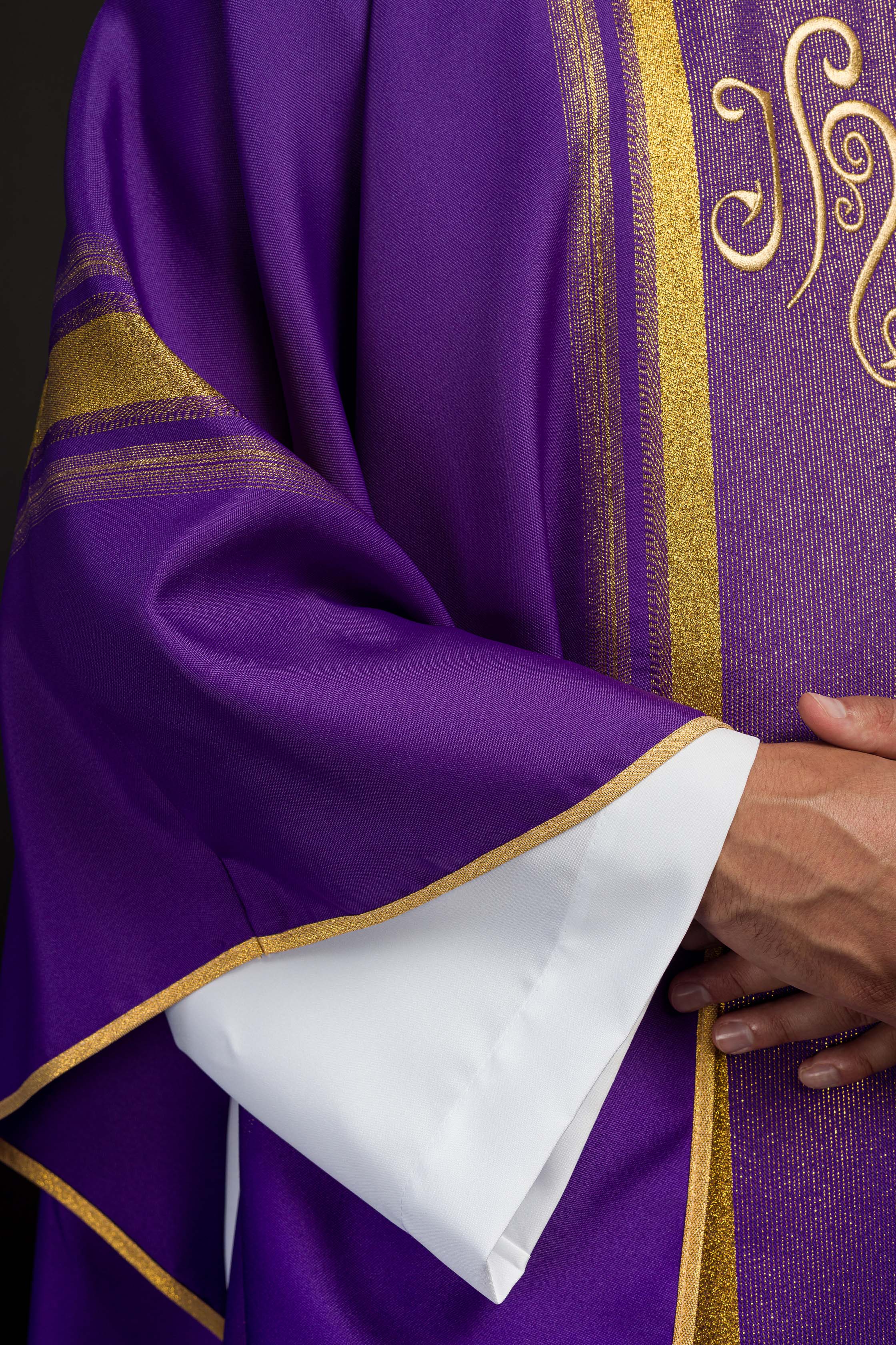 Purple chasuble embroidered with IHS motif with gilding - CHASUBLES.COM