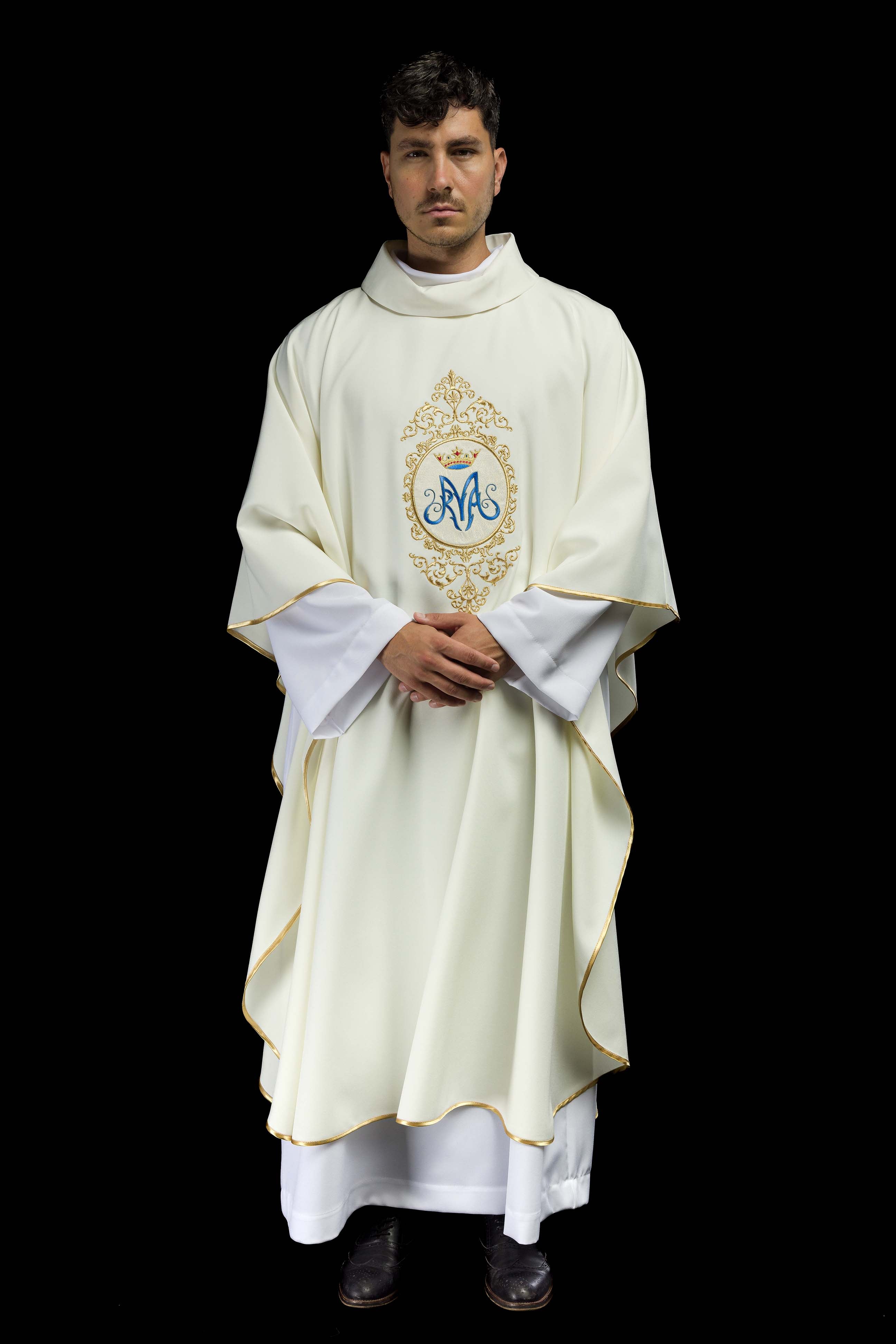 Chasuble with Marian motif framed by gold embroidery - CHASUBLES.COM