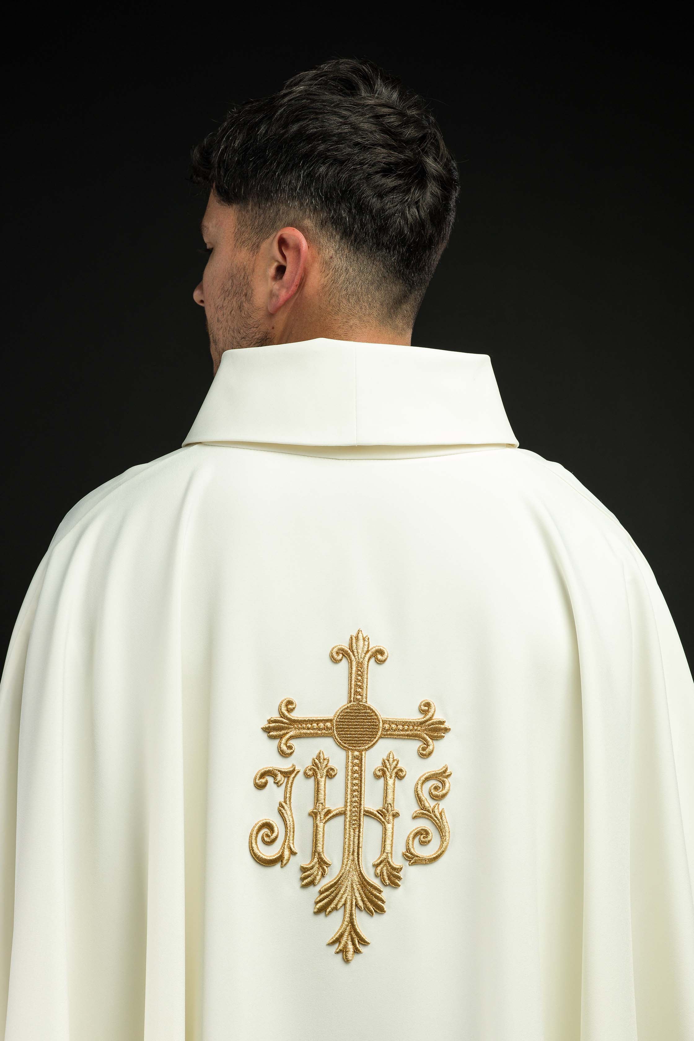 Chasuble embroidered with IHS symbol in ecru