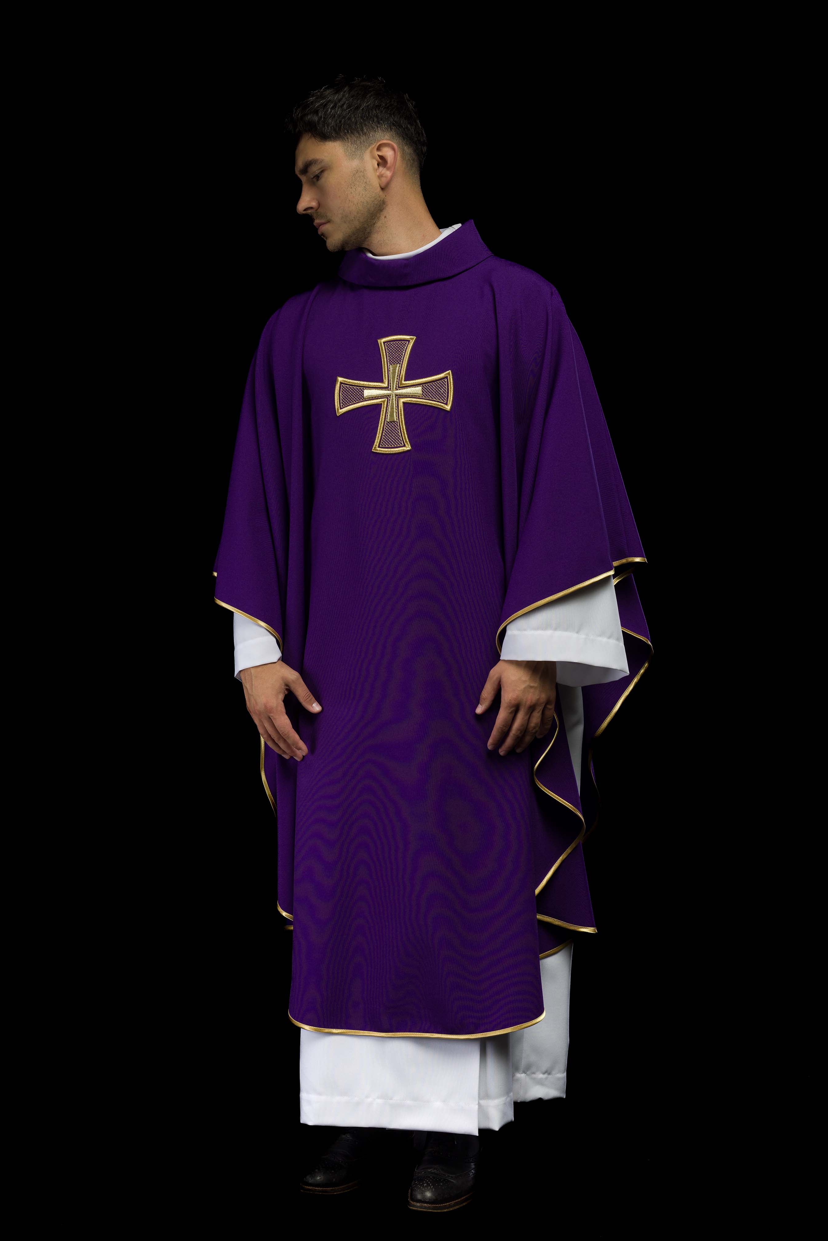 Chasuble embroidered with Purple Cross - CHASUBLES.COM