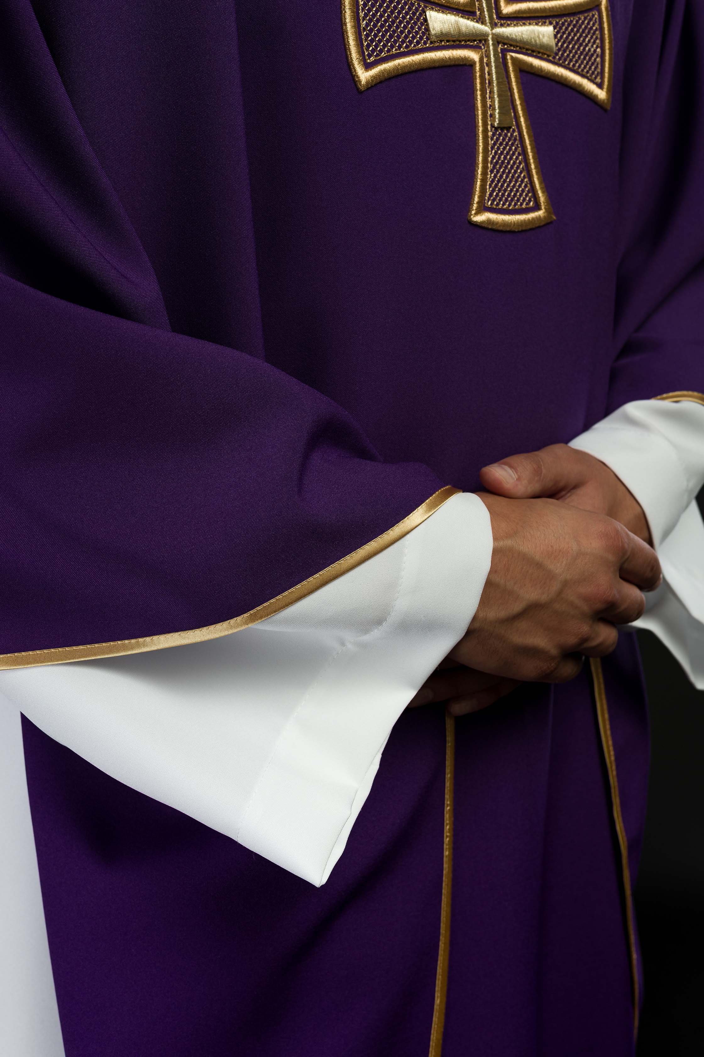 Chasuble embroidered with Purple Cross - CHASUBLES.COM