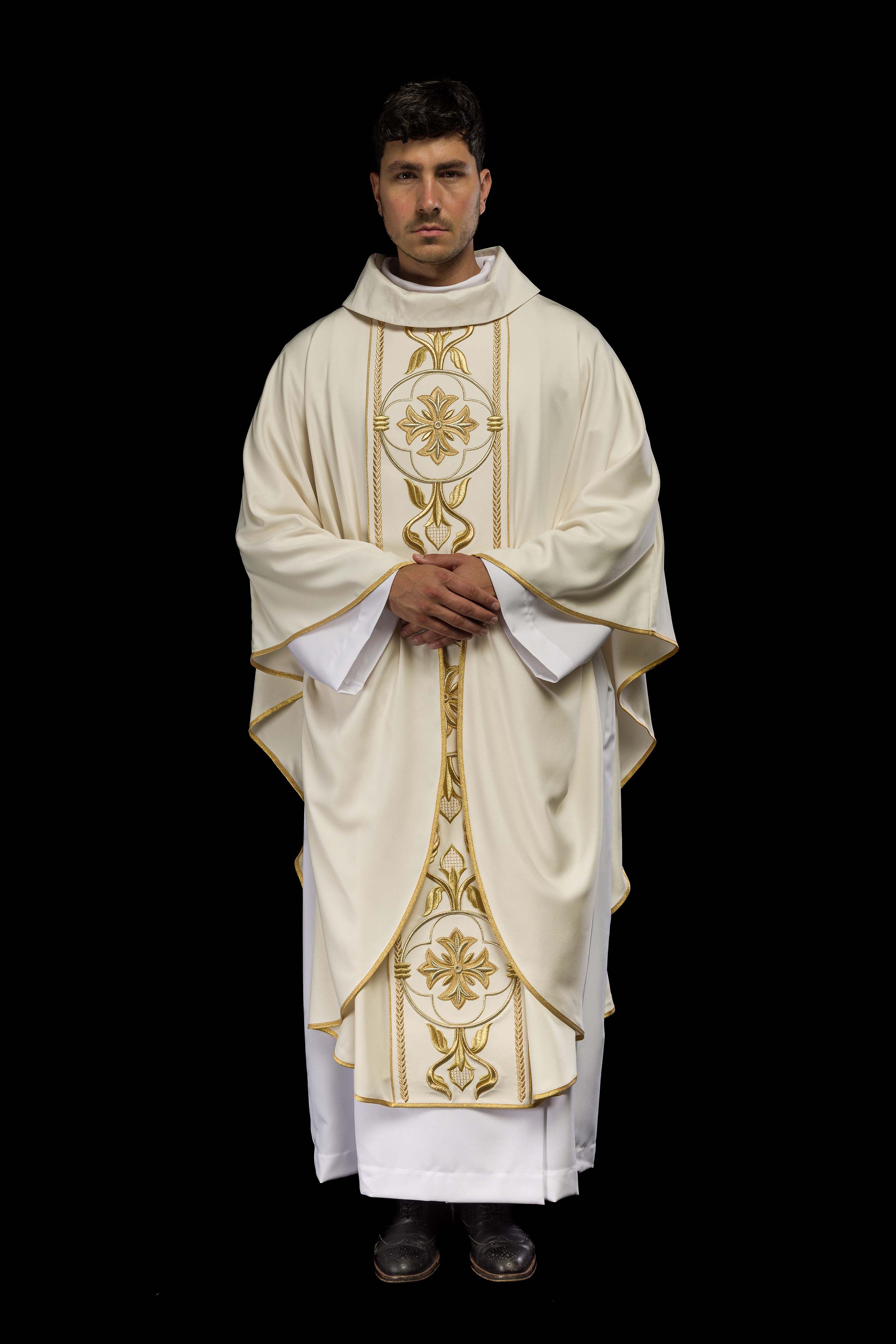 Richly embroidered ecru chasuble