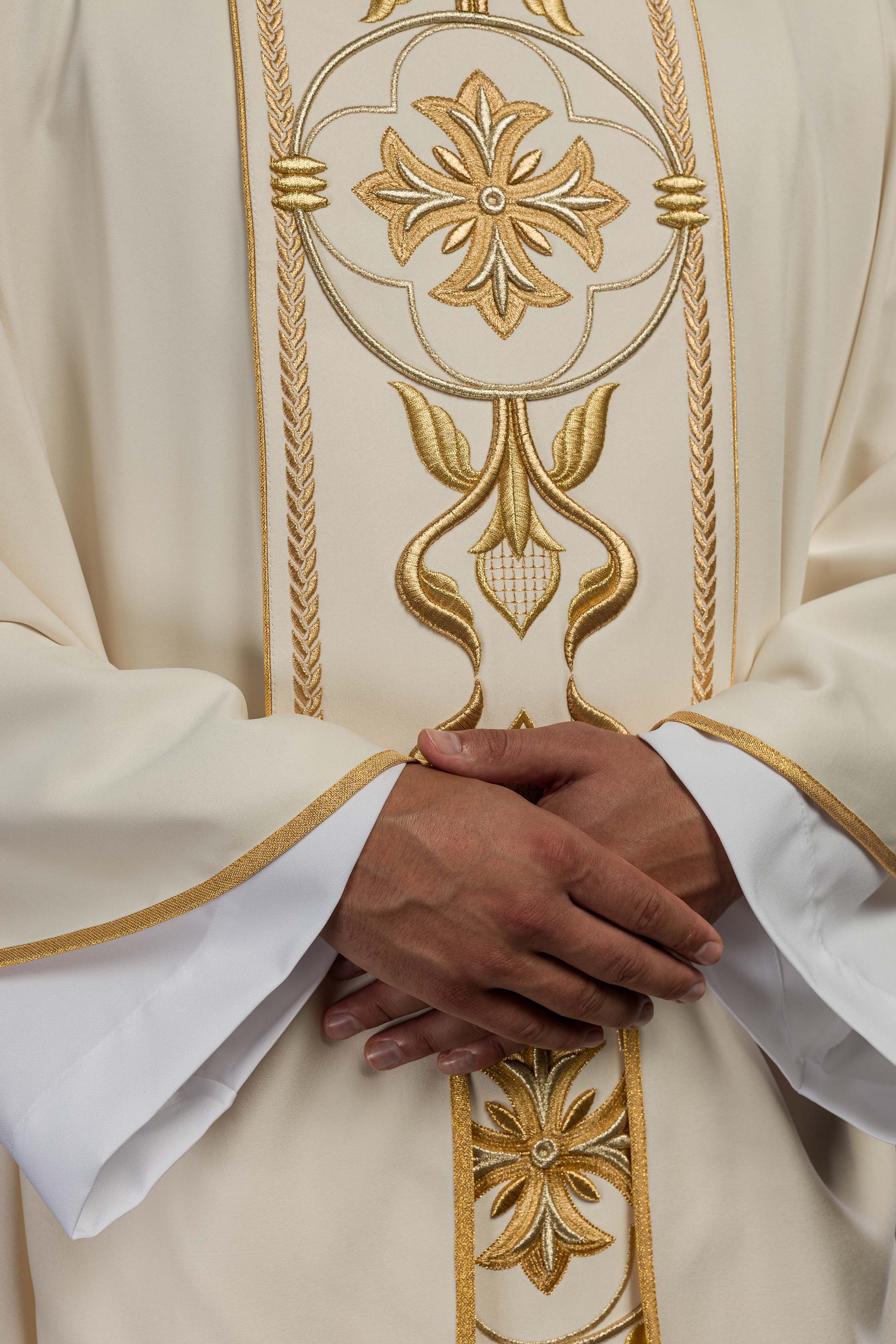 Richly embroidered ecru chasuble