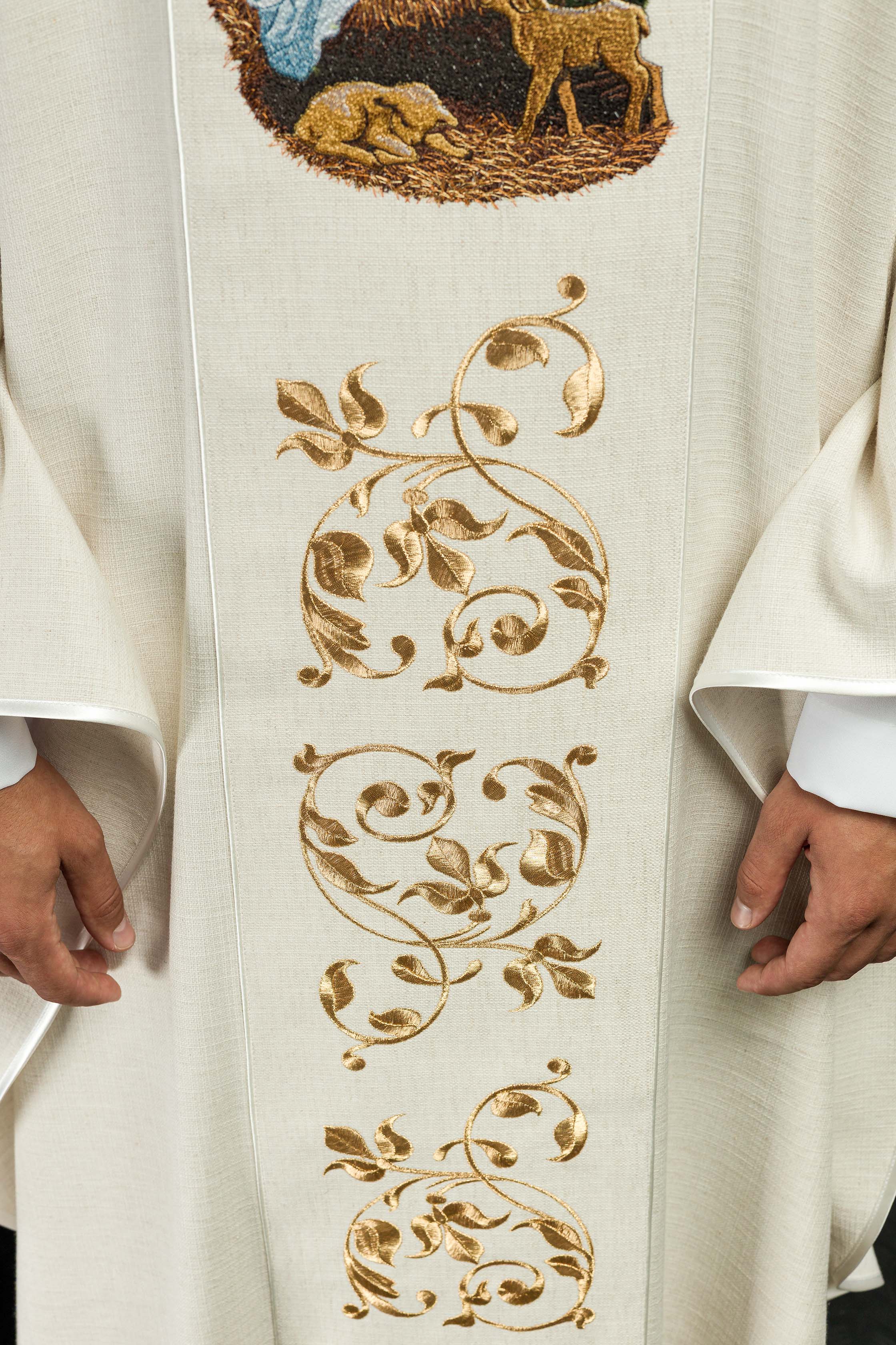Chasuble embroidered with Holy Family motif in gold - CHASUBLES.COM