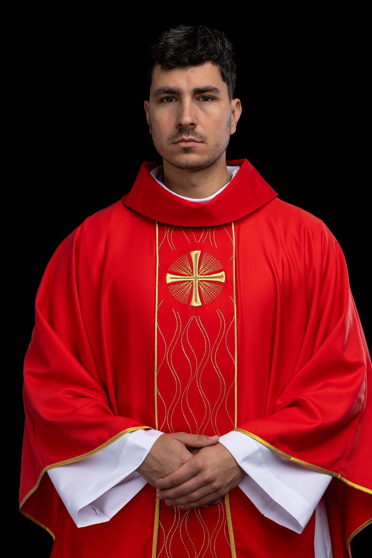Ornat haftowany Krzyż czerwony - CHASUBLES.COM