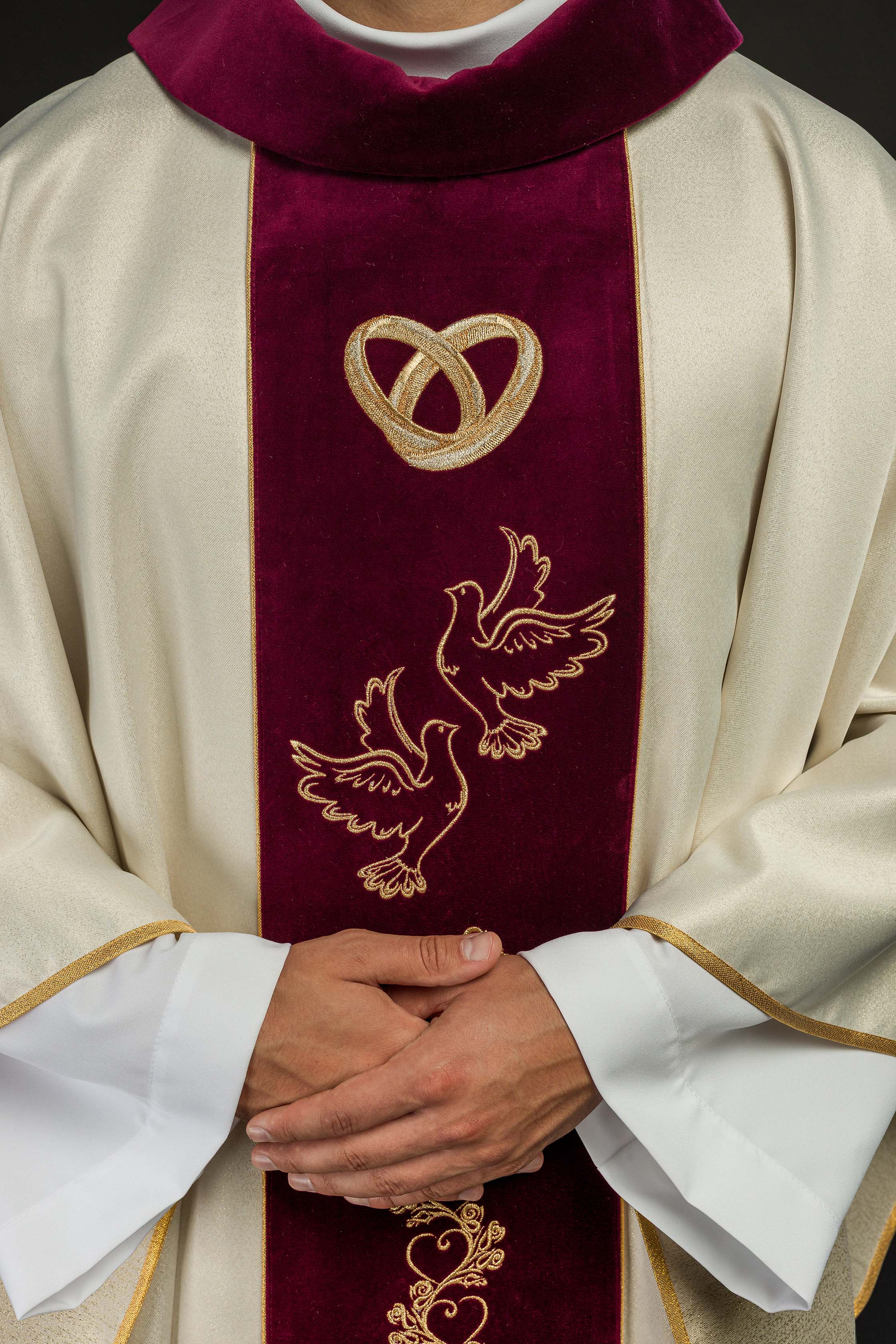 Wedding chasuble with velvet belt "I vow to you love fidelity"