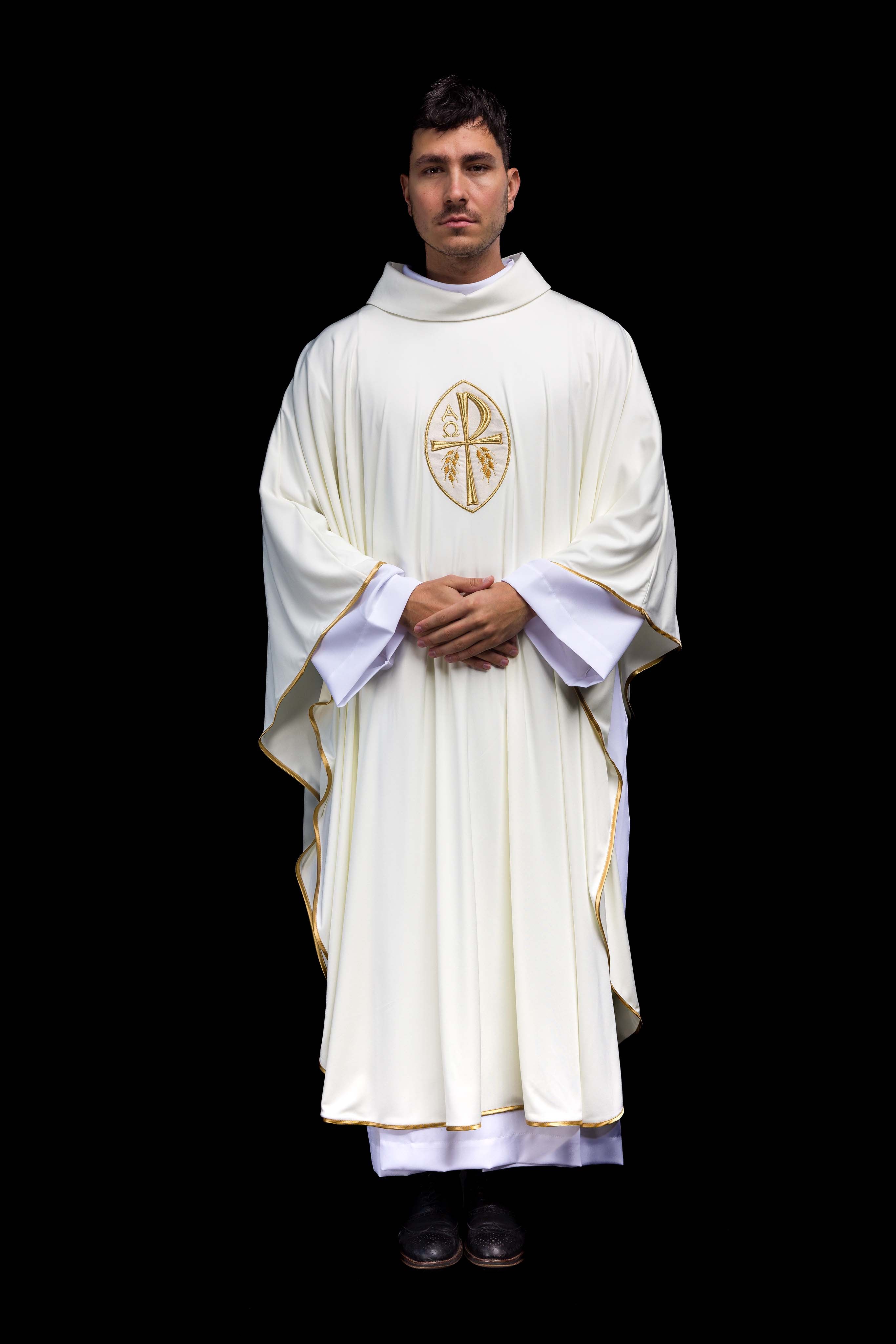 Chasuble made of breathing SACROLITE texture