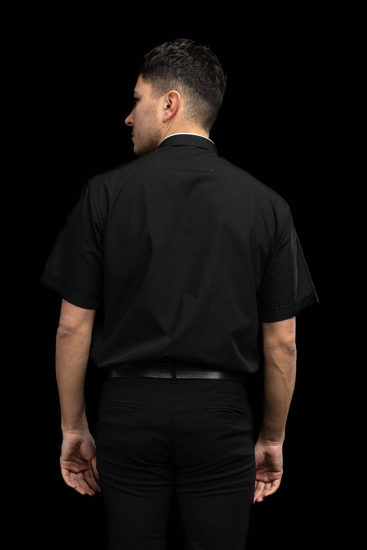 Black short-sleeved Roman clerical shirt with clerical collar