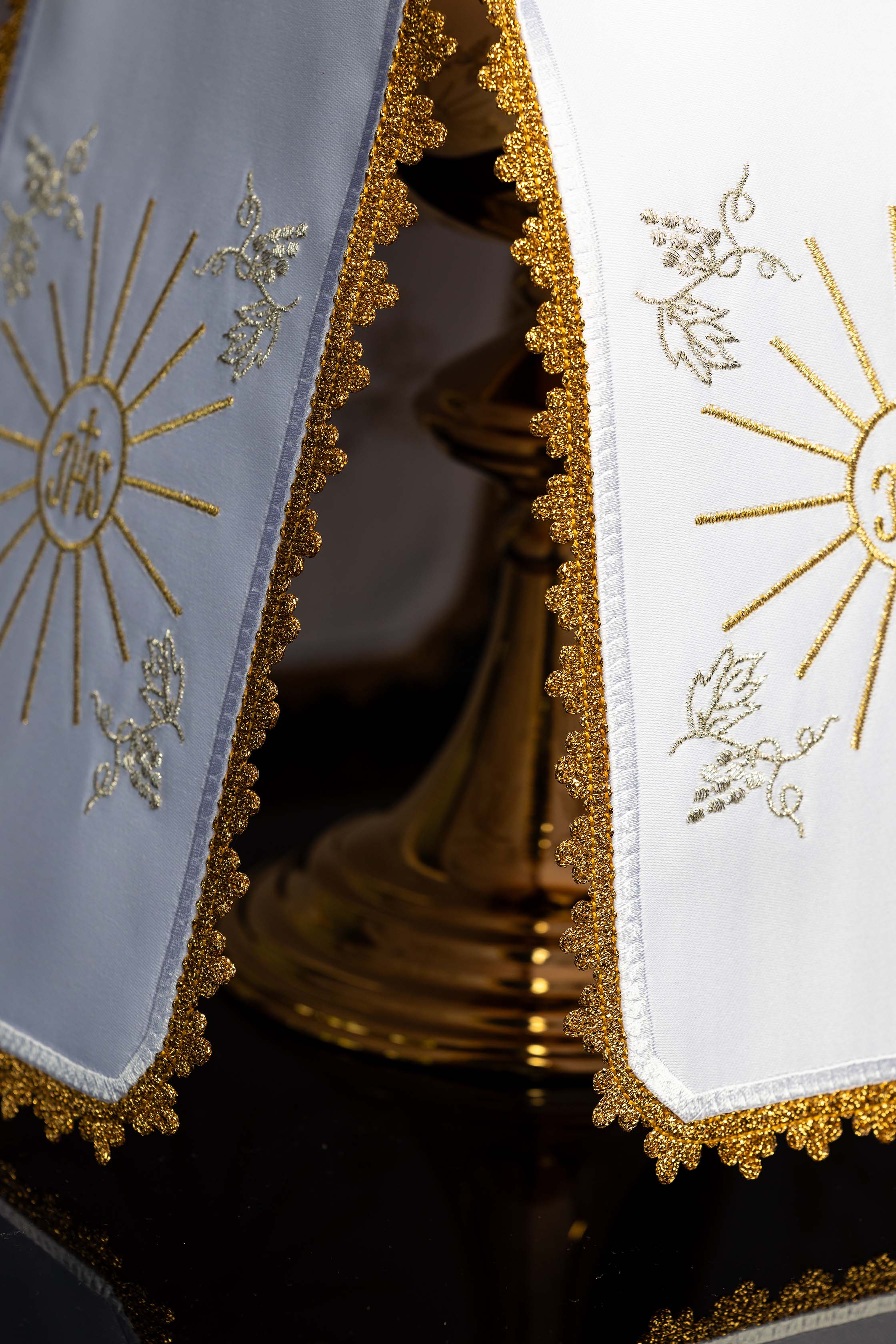 Ciborium Veil with Embroidered IHS Motif