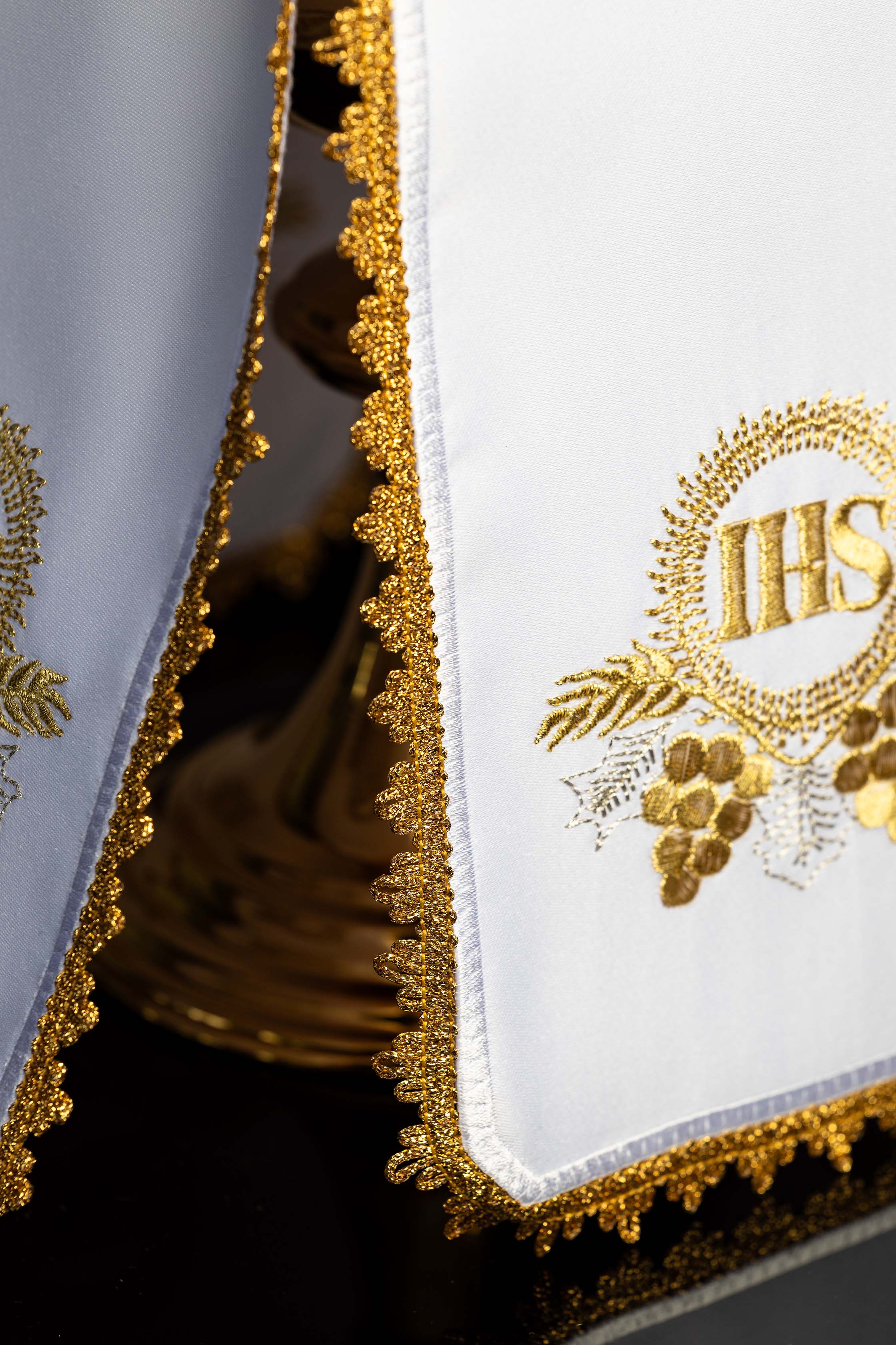 Ciborium Veil with Gold Embroidered IHS Motif