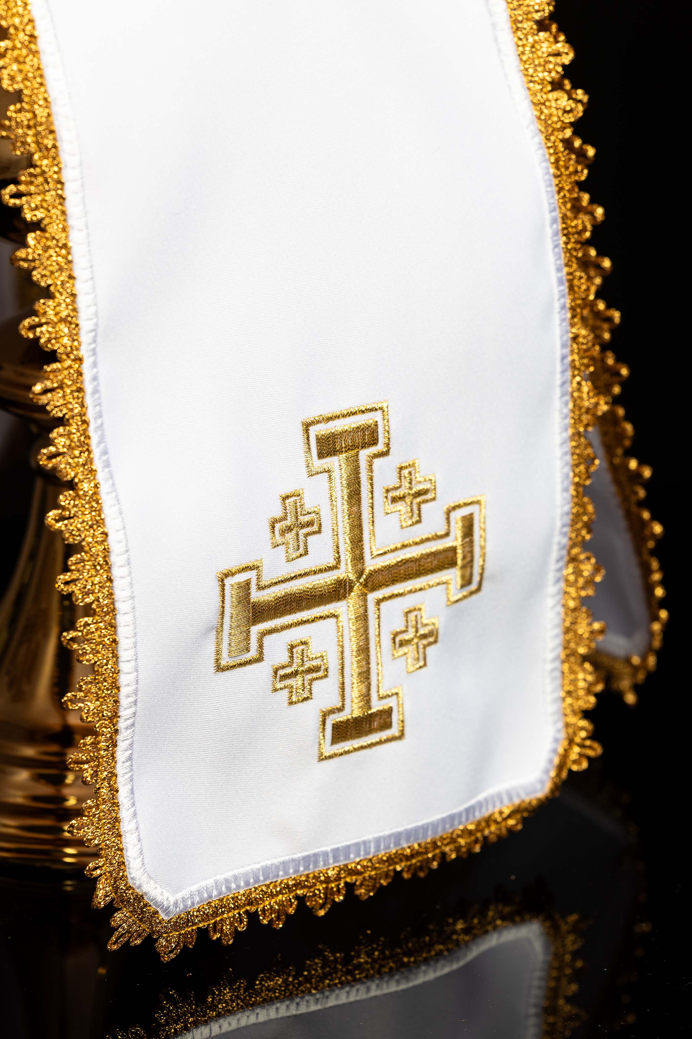 Ciborium Veil with Gold Jerusalem Cross Embroidery