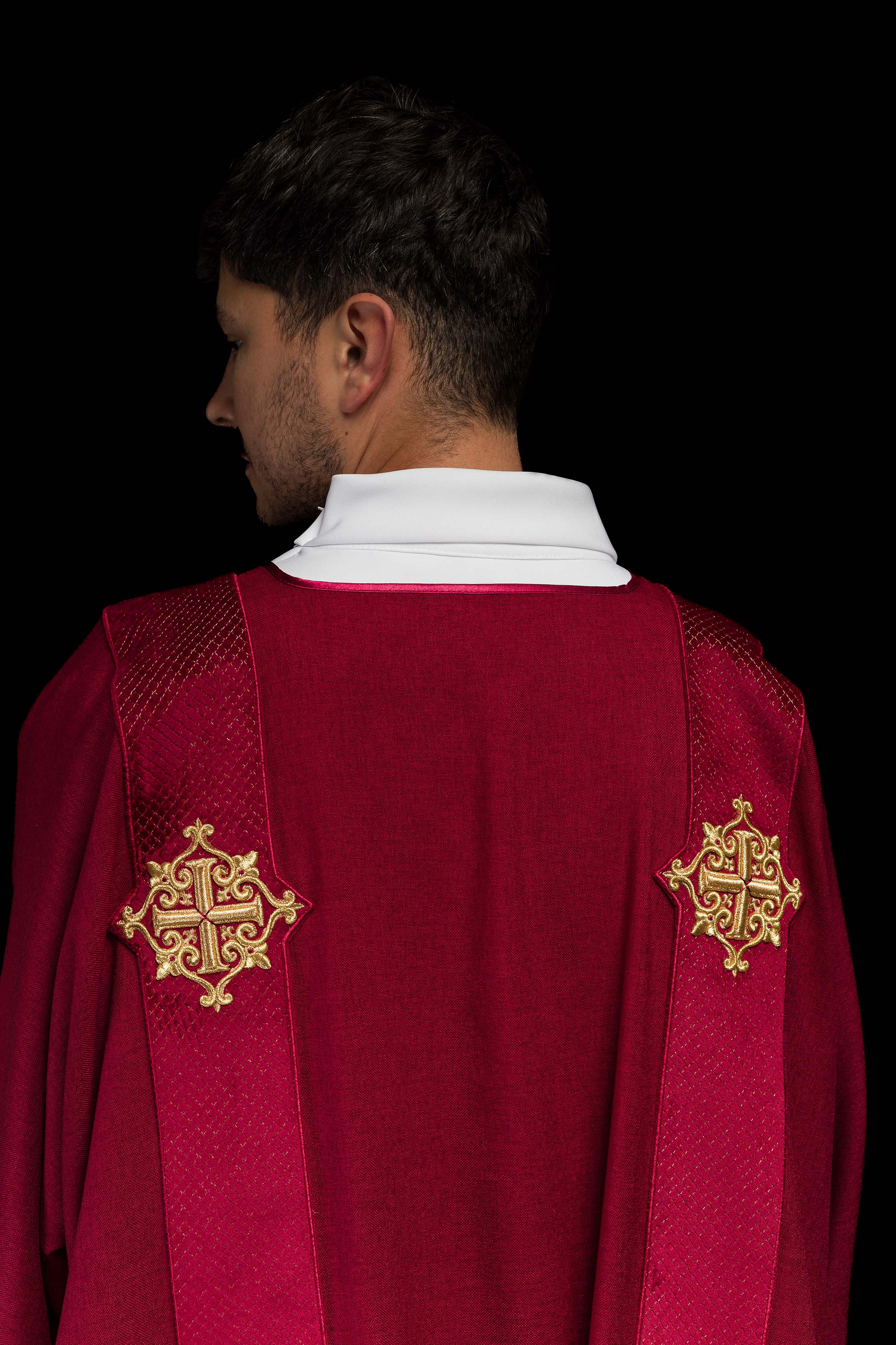 Red dalmatic with velvet bands and cross symbols - CHASUBLES.COM
