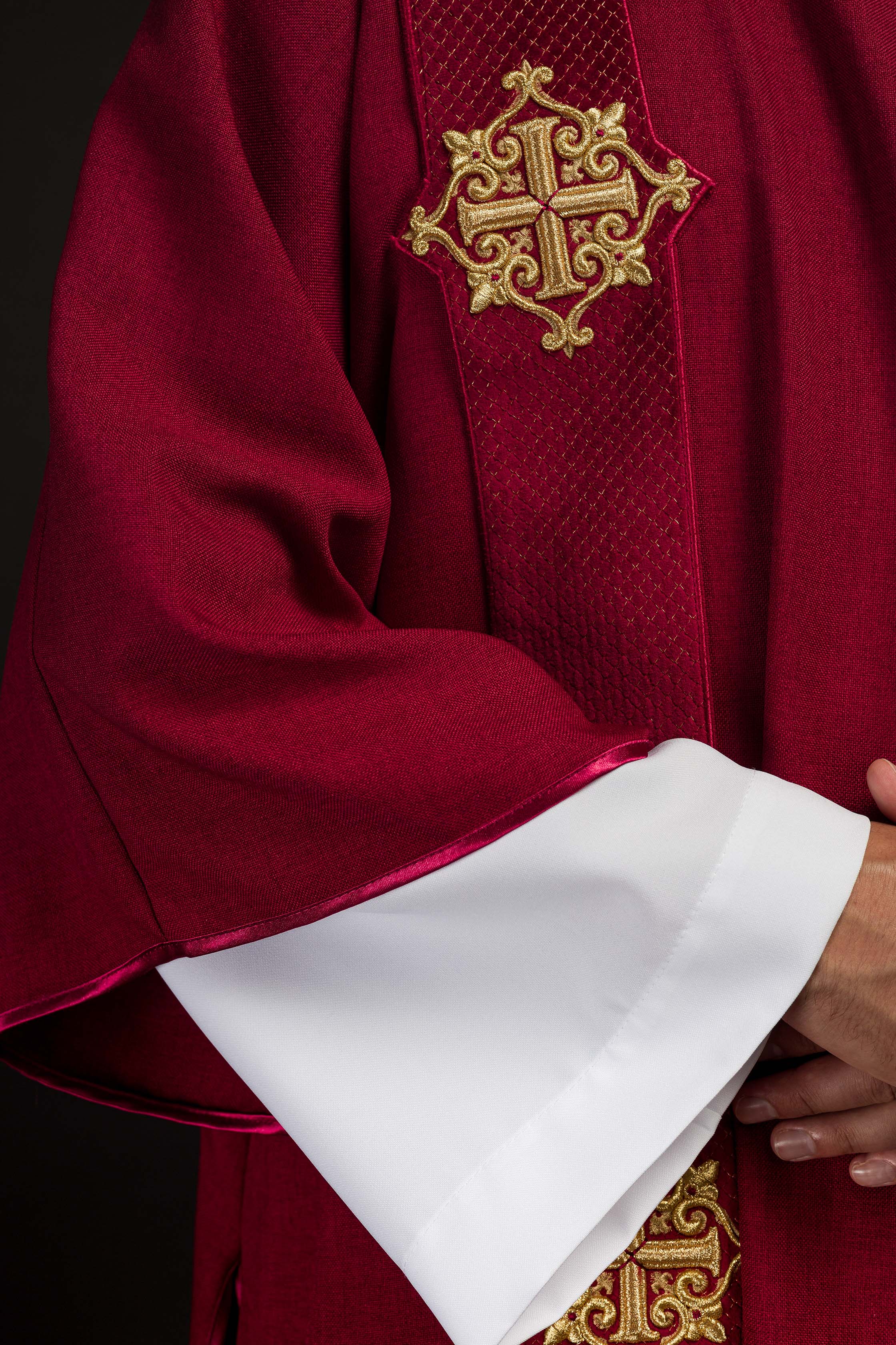 Red dalmatic with velvet bands and cross symbols - CHASUBLES.COM