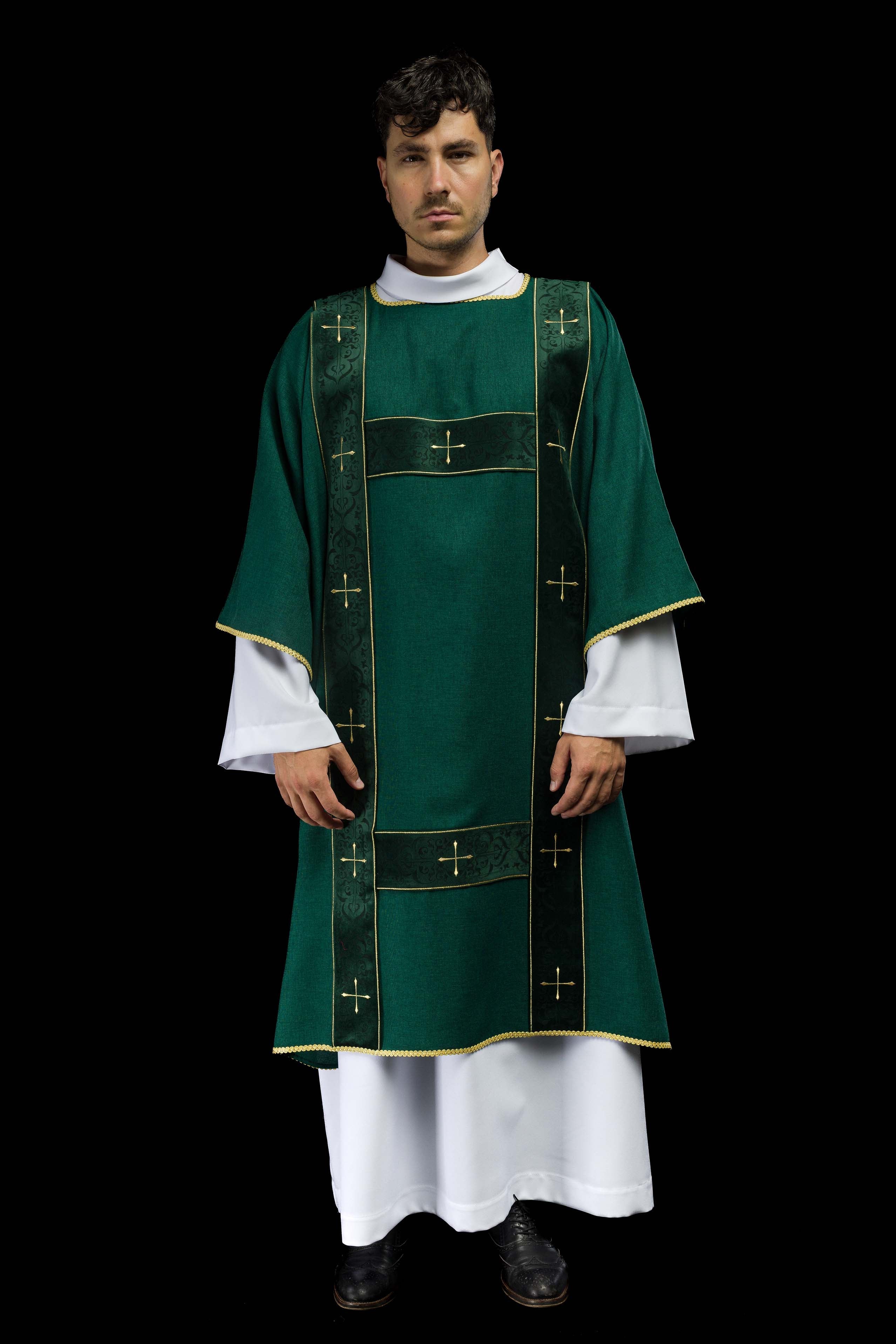 Green dalmatic with velvet bands and embroidered golden crosses - CHASUBLES.COM